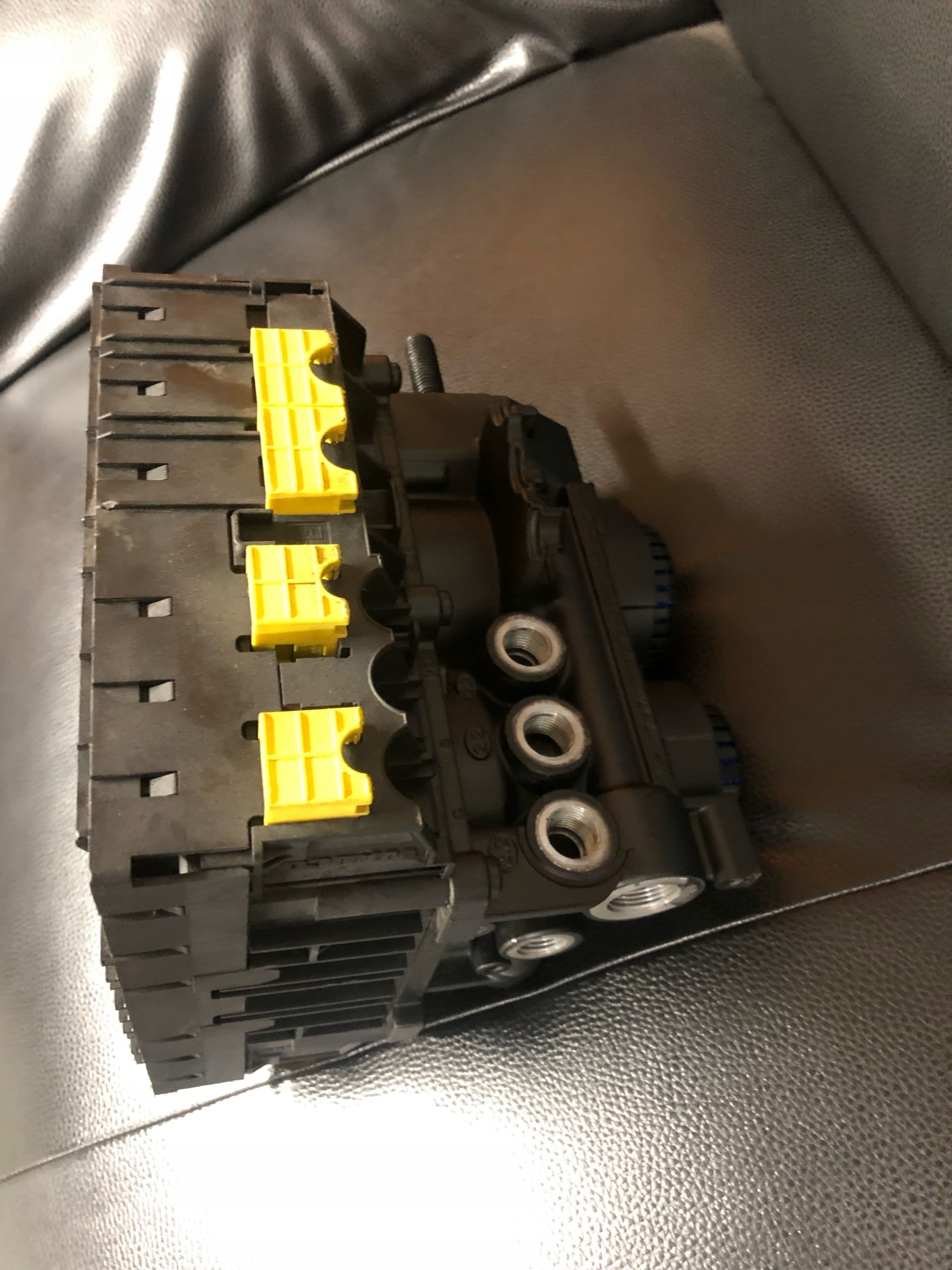 Válvula moduladora de remolque Wabco 4801020300 nuevo 6