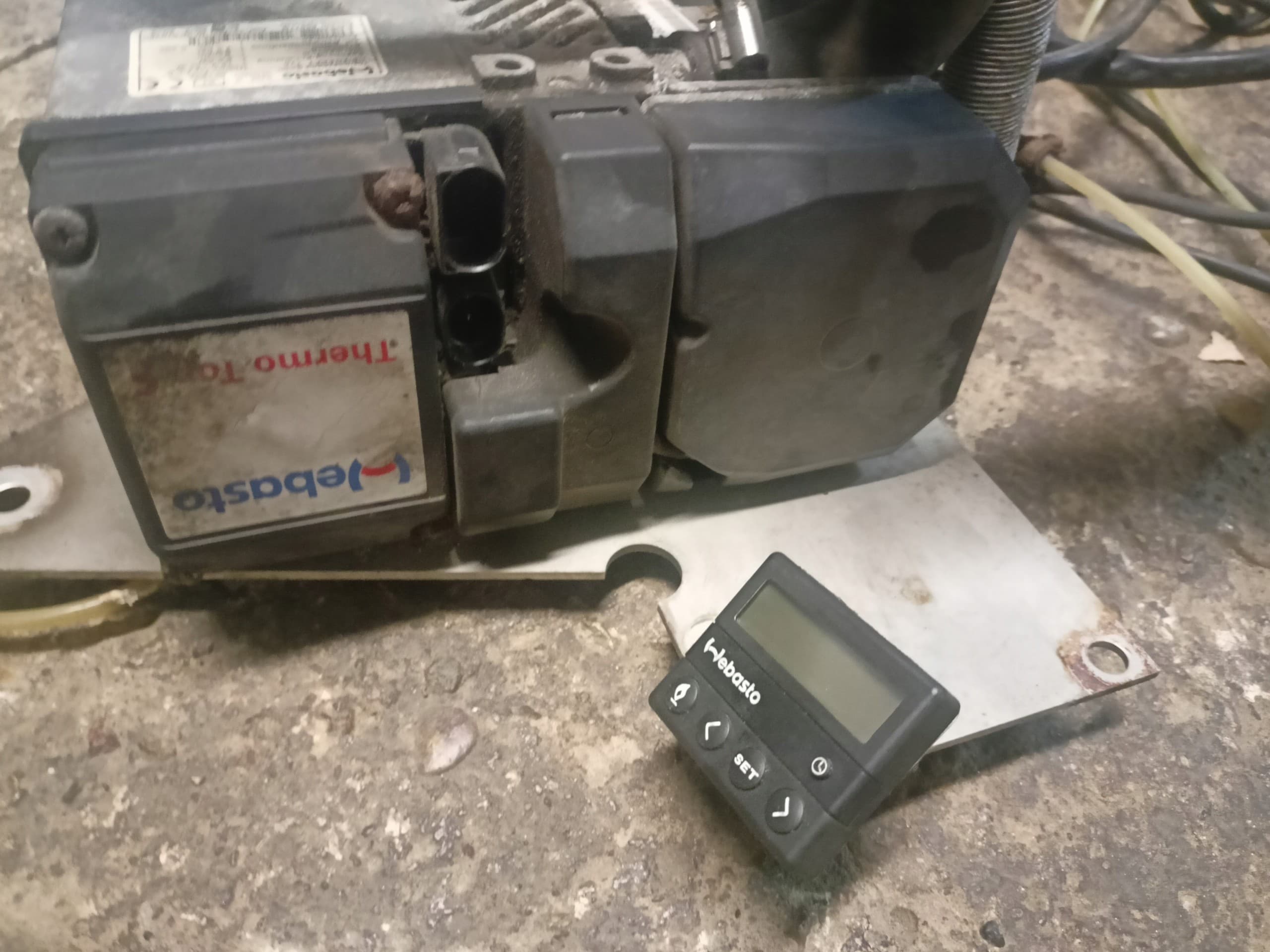 Calefactor de Agua Webasto Bse-D10 6kW 12V Diésel/Gasolina usado 2