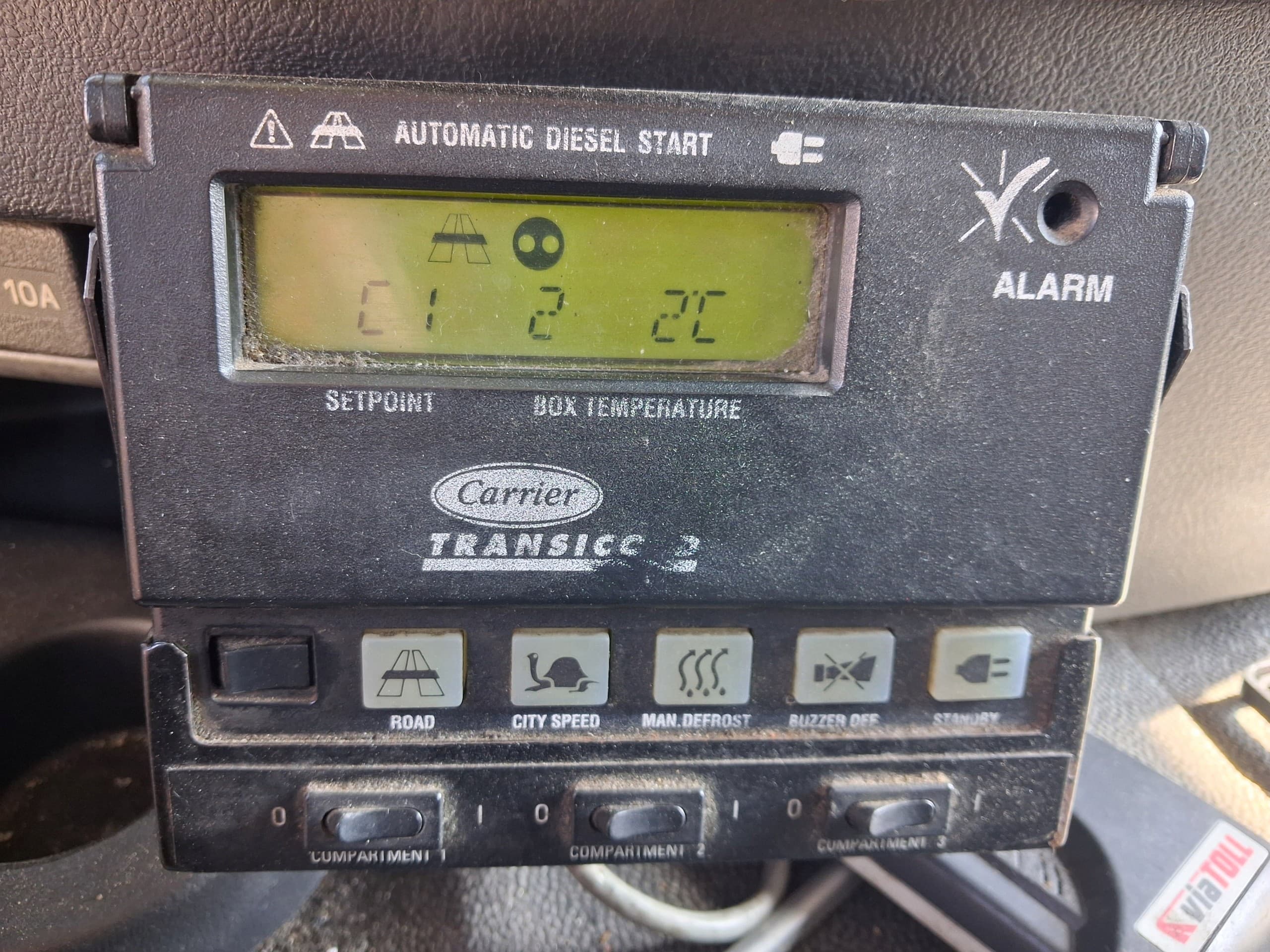 Unidad de Enfriamiento Carrier Supra MT con 2 Evaporadores usado 11