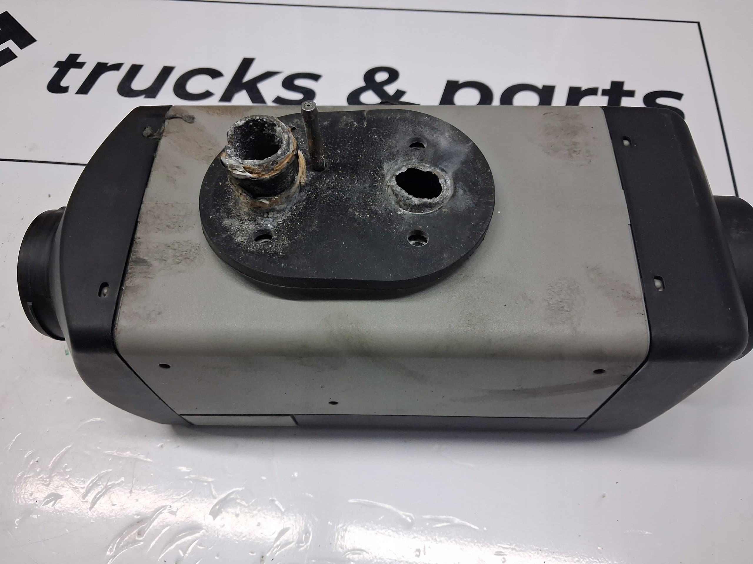 Calefactor de estacionamiento Volvo FH4 AT2000 Evo 84178403 usado 5