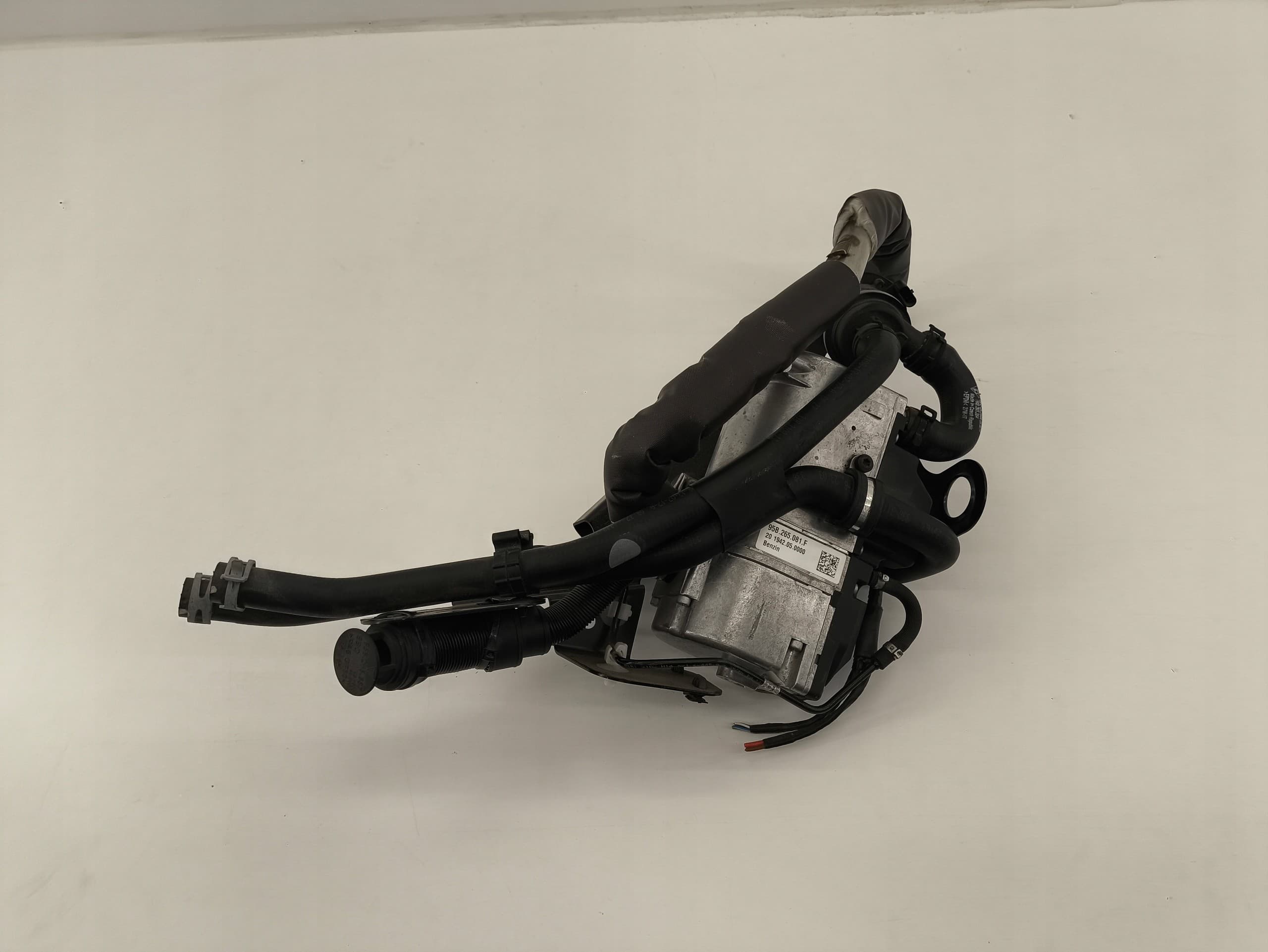 Calefactor auxiliar Webasto Porsche Macan 95B usado 4