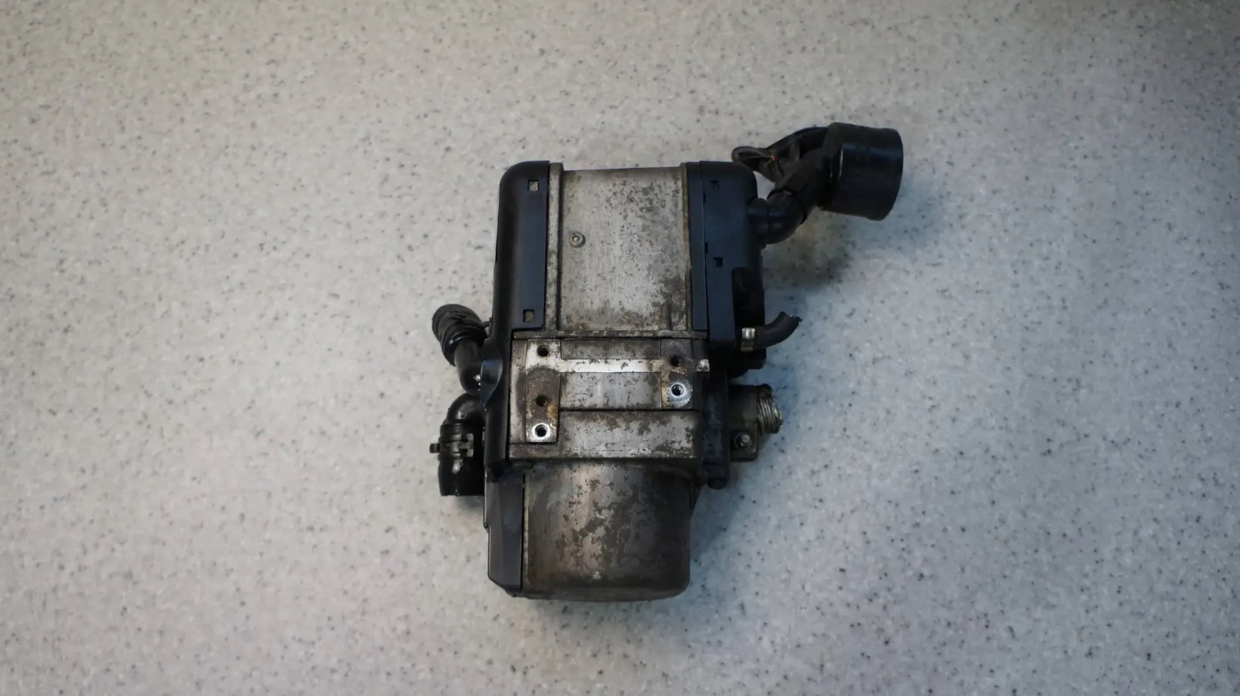 Calefactor estacionario Webasto VW Touran I 1T 1K0815065T usado 3