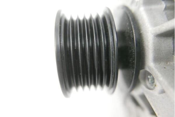 Alternador Hella 8EL 012 427-771 nuevo 4
