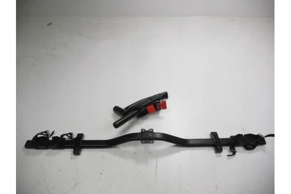 Portabicicletas Audi A6 A8 OE 4D0071128C nuevo 4