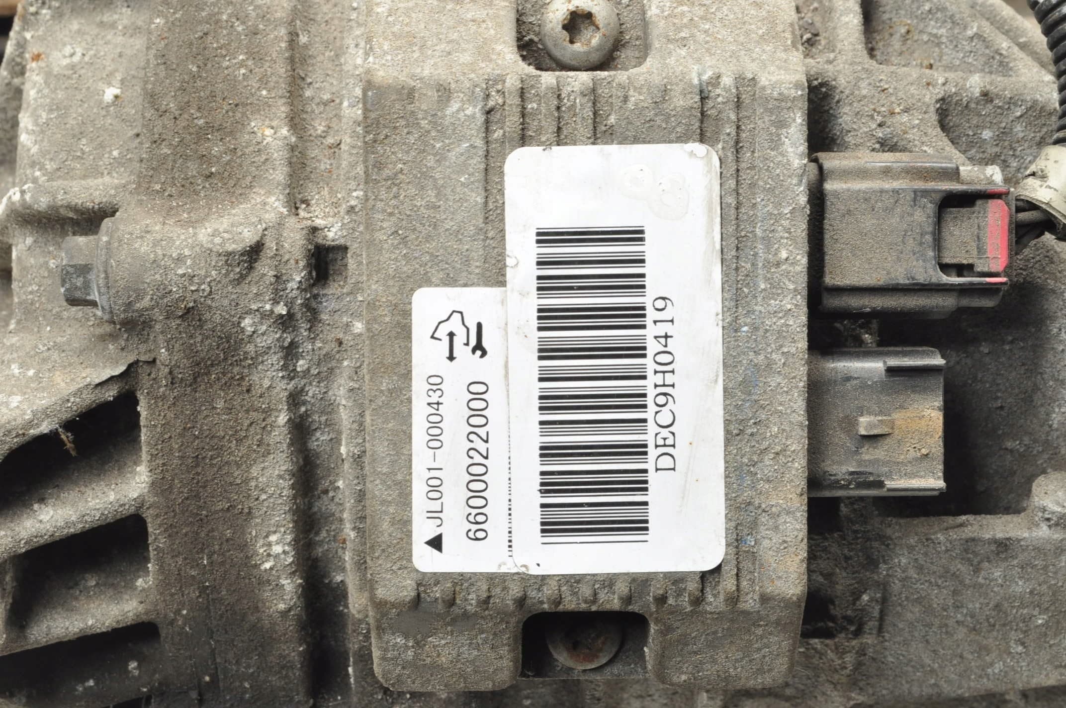 Puente Diferencial Opel Antara 2.2 Cdti 95129498 usado 8
