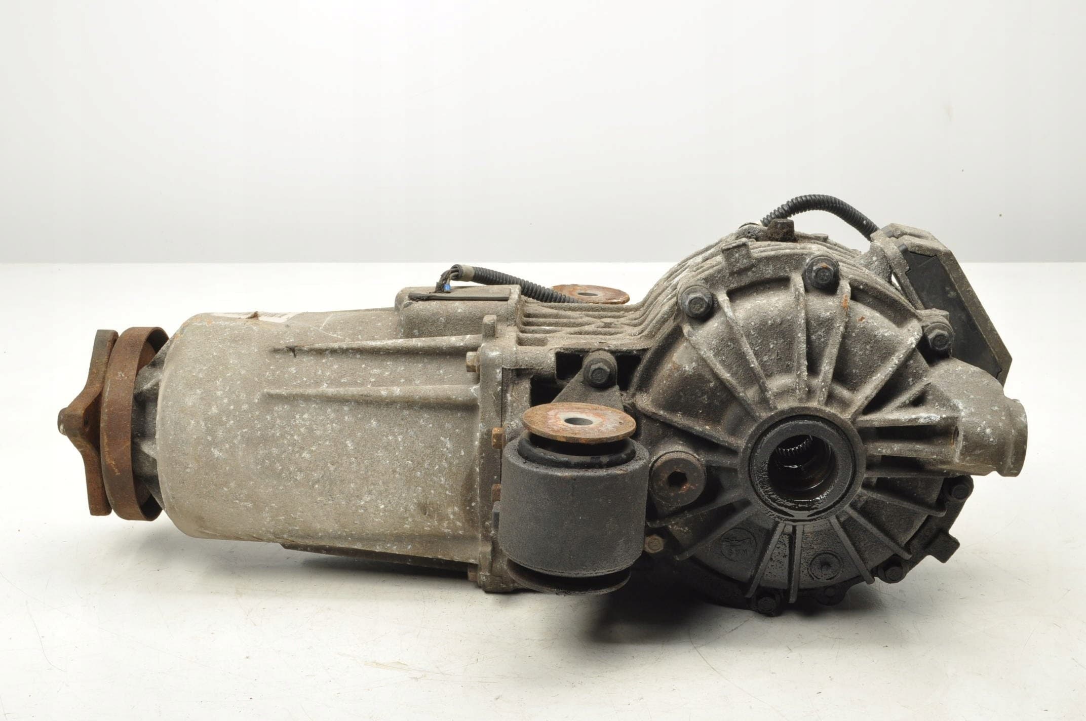 Puente Diferencial Opel Antara 2.2 Cdti 95129498 usado 9