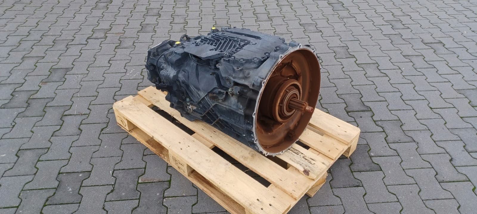 Caja de Cambios Traxon Man Tgs Tgx 12TX2620 TD usado 4