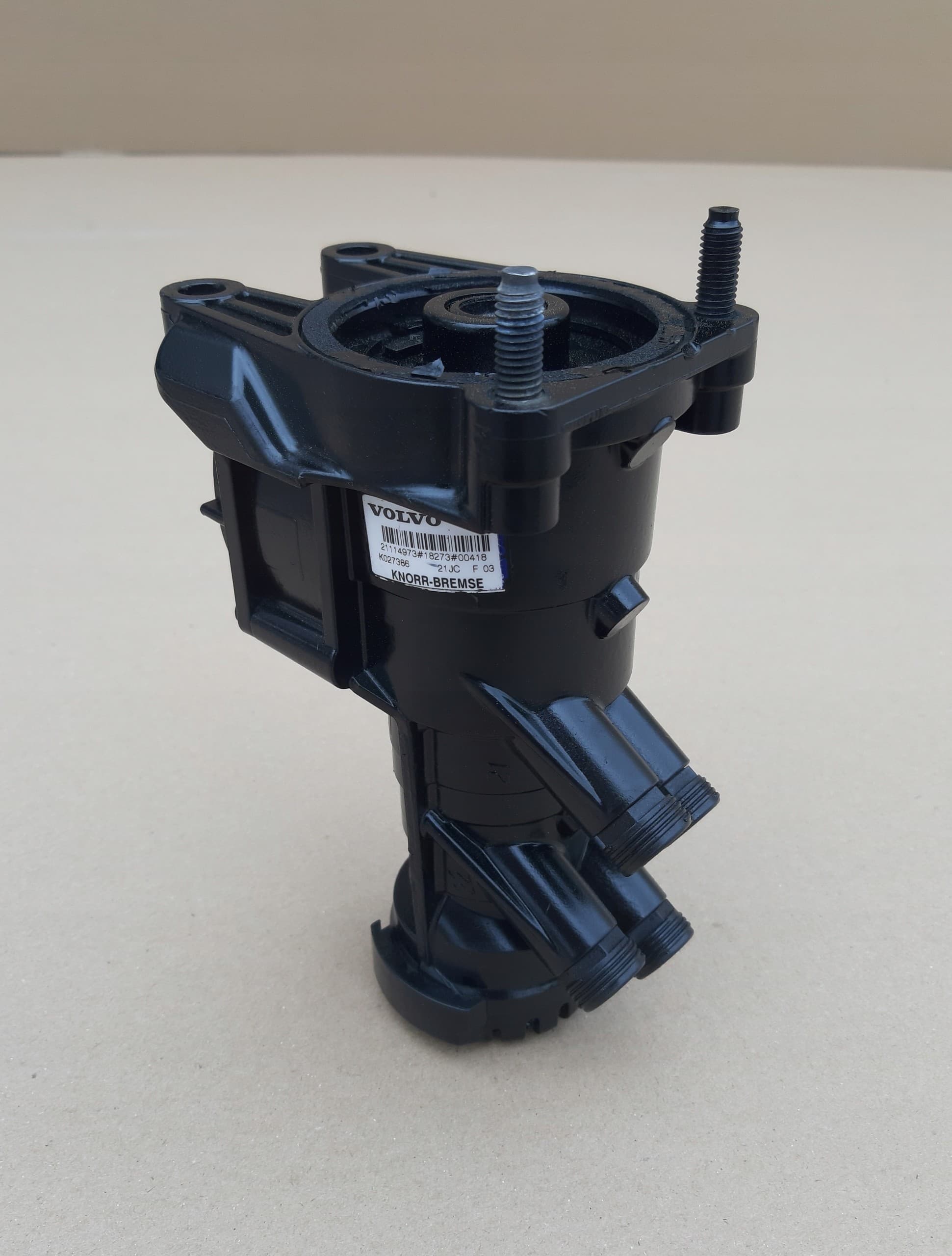 Válvula Maestra de Freno Knorr-Bremse K027386 para Volvo nuevo 2