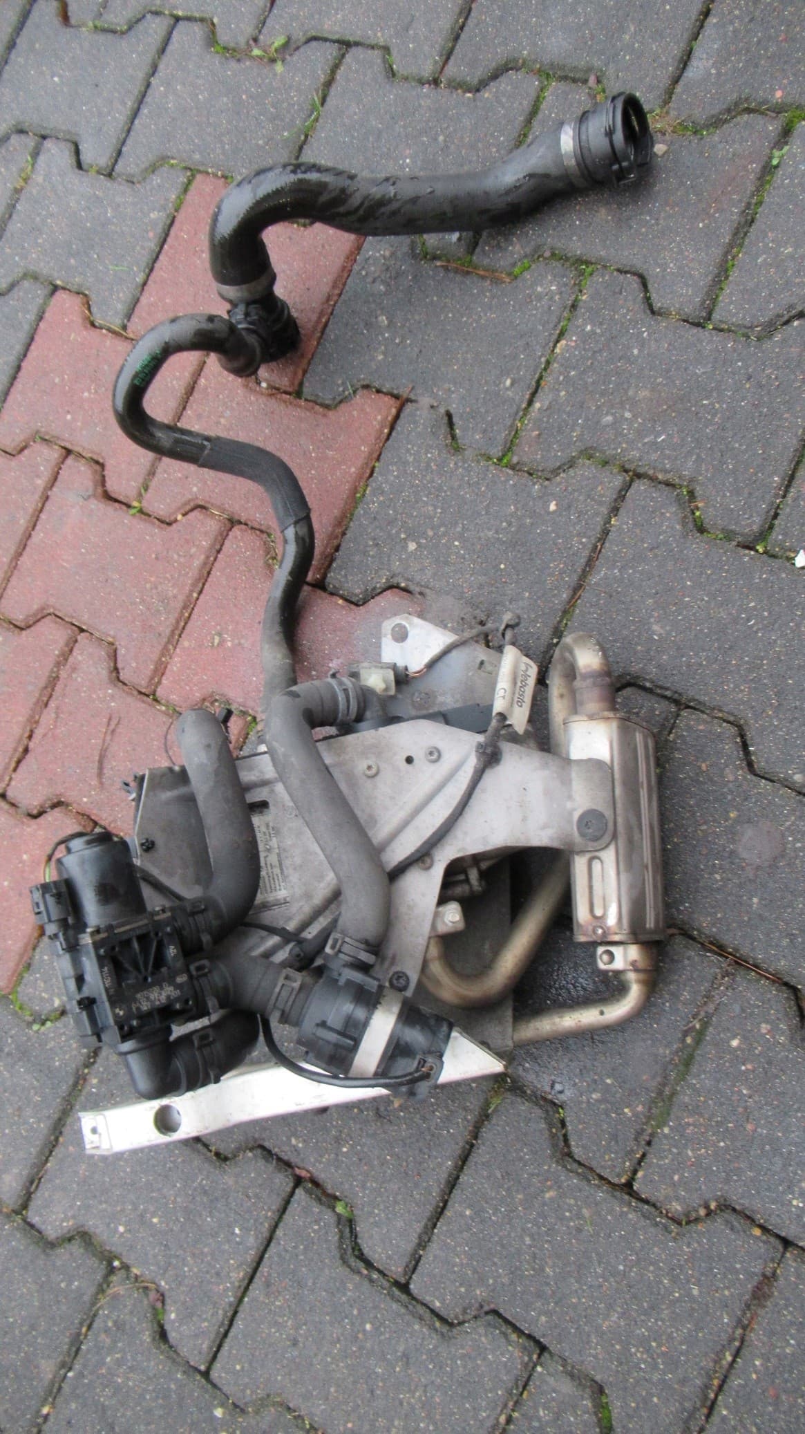 Calefactor estacionamiento Webasto BMW 5 GT F07 9023092A usado