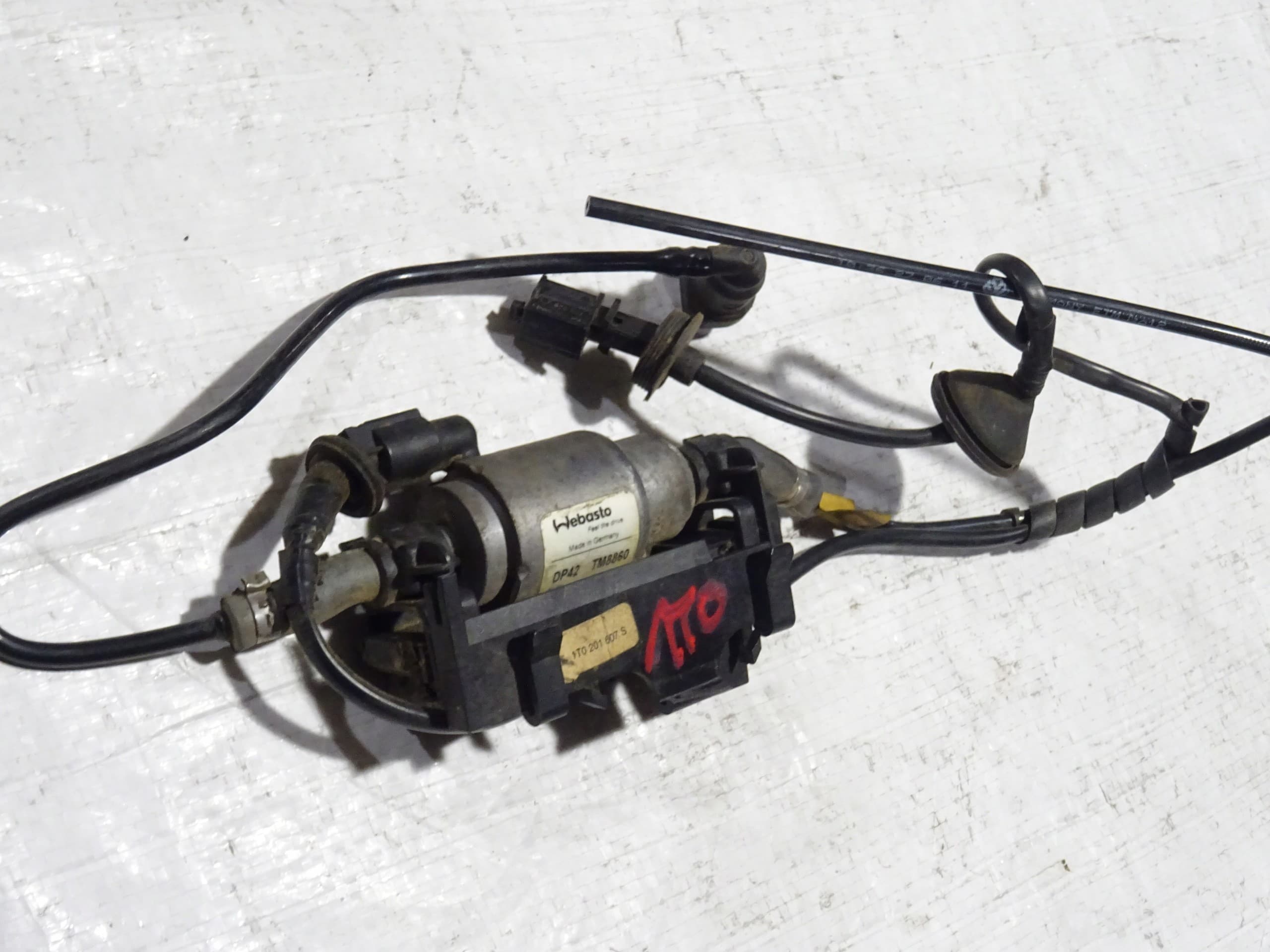 Bomba de Combustible Webasto VW Touran I 1 1T0 1T0201607S usado 2