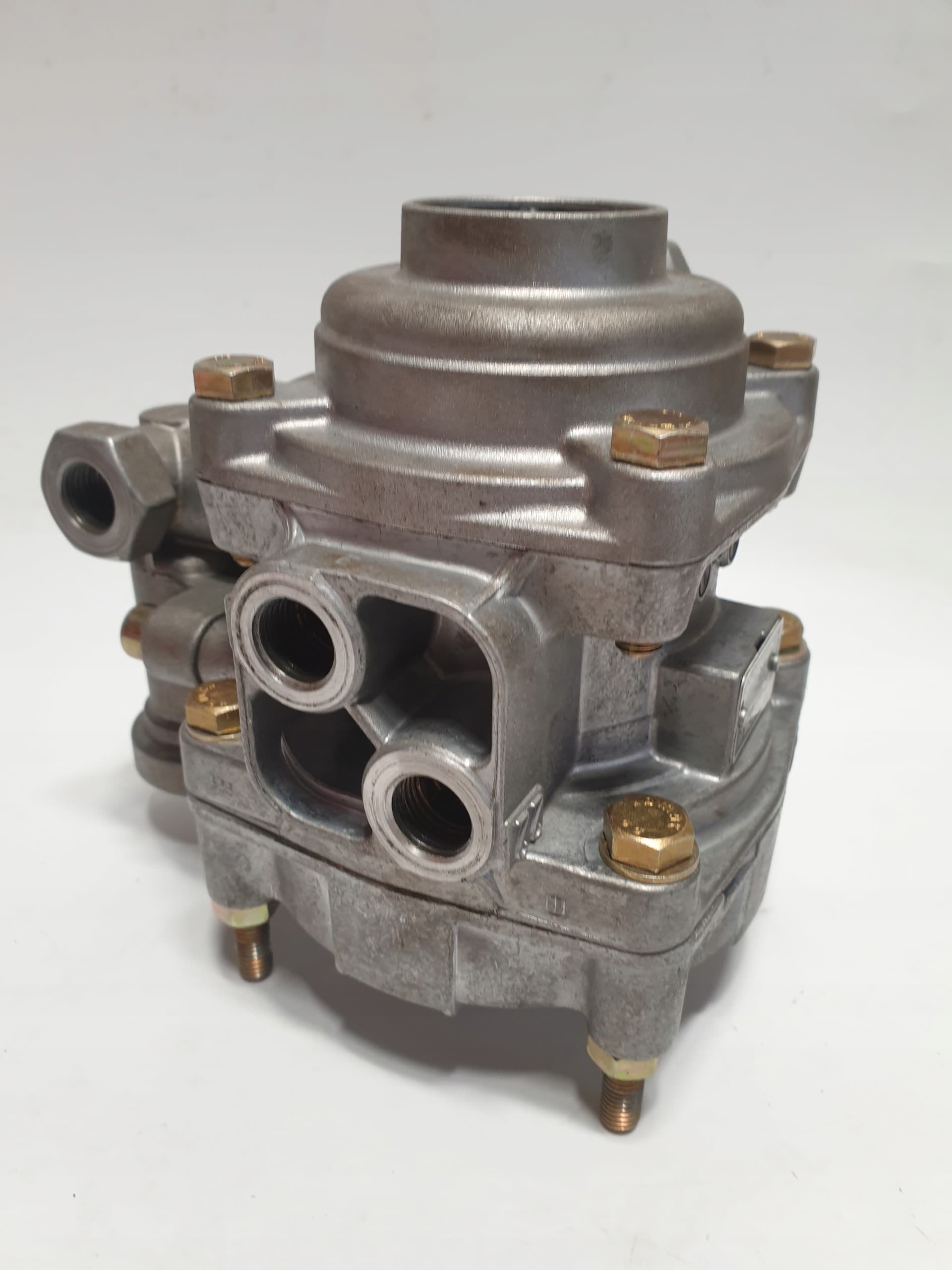 Válvula Europa Mercedes 1628 0481061213 9730025000 nuevo 2