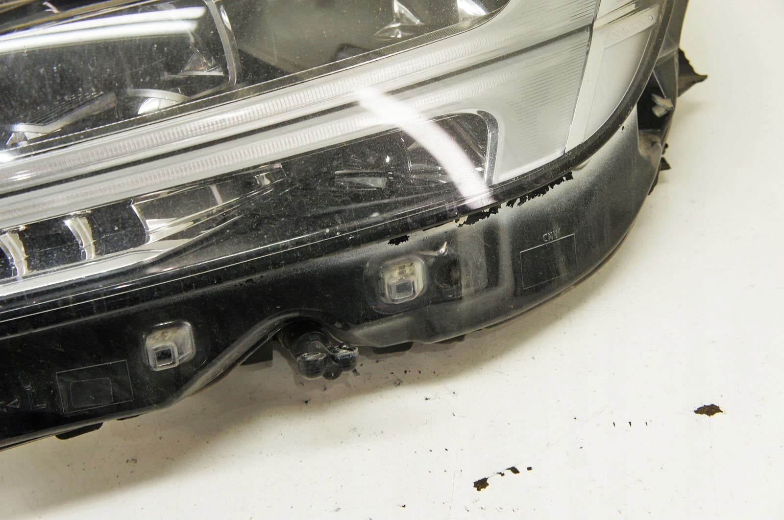 Faros delantero izquierdo Volvo V90 2016-2020 usado 4