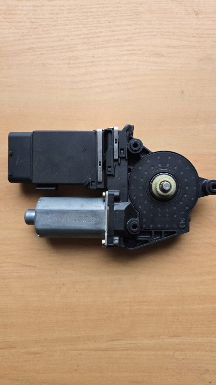 Motor Elevalunas 1U4959801B 05S Original Vag nuevo 2