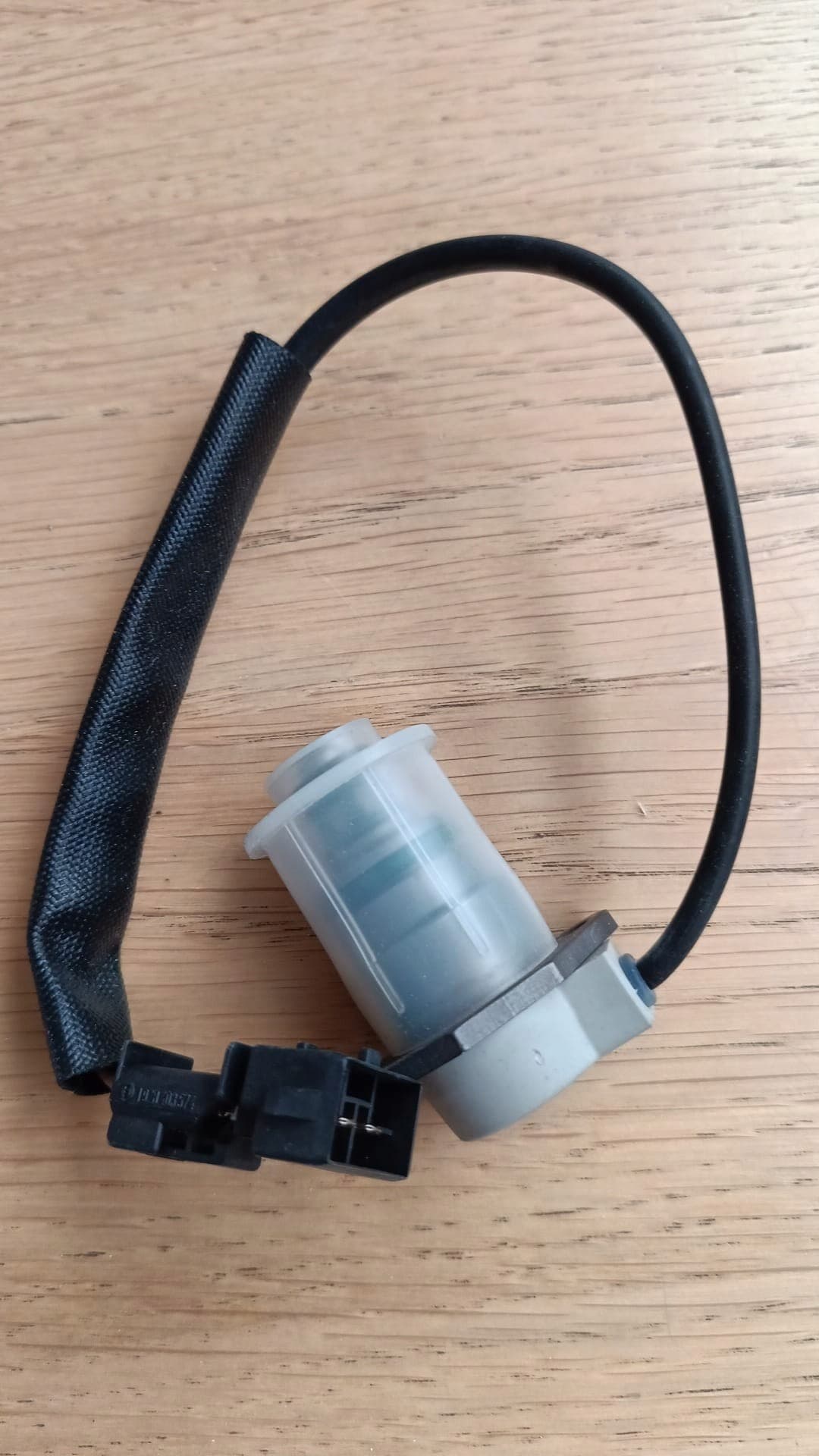 Válvula Solenoide OE 028906283P nuevo