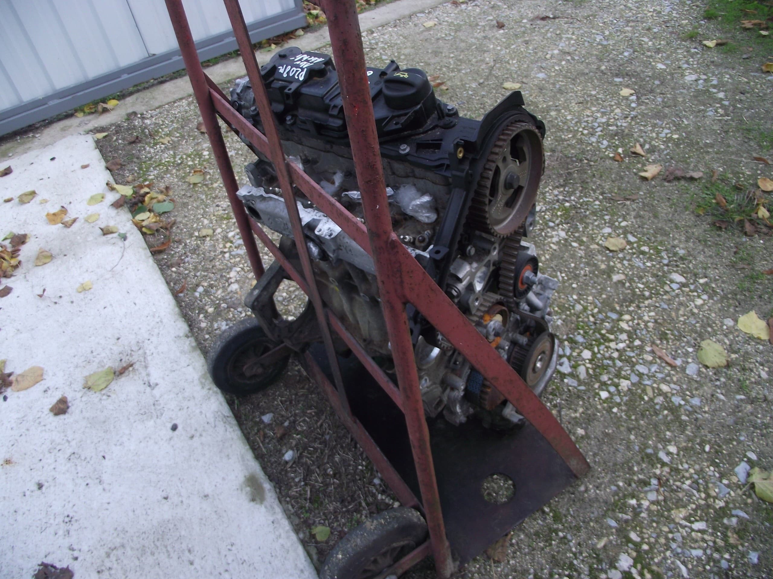 Motor Peugeot 208 1.6E-HDI 2016 usado 6