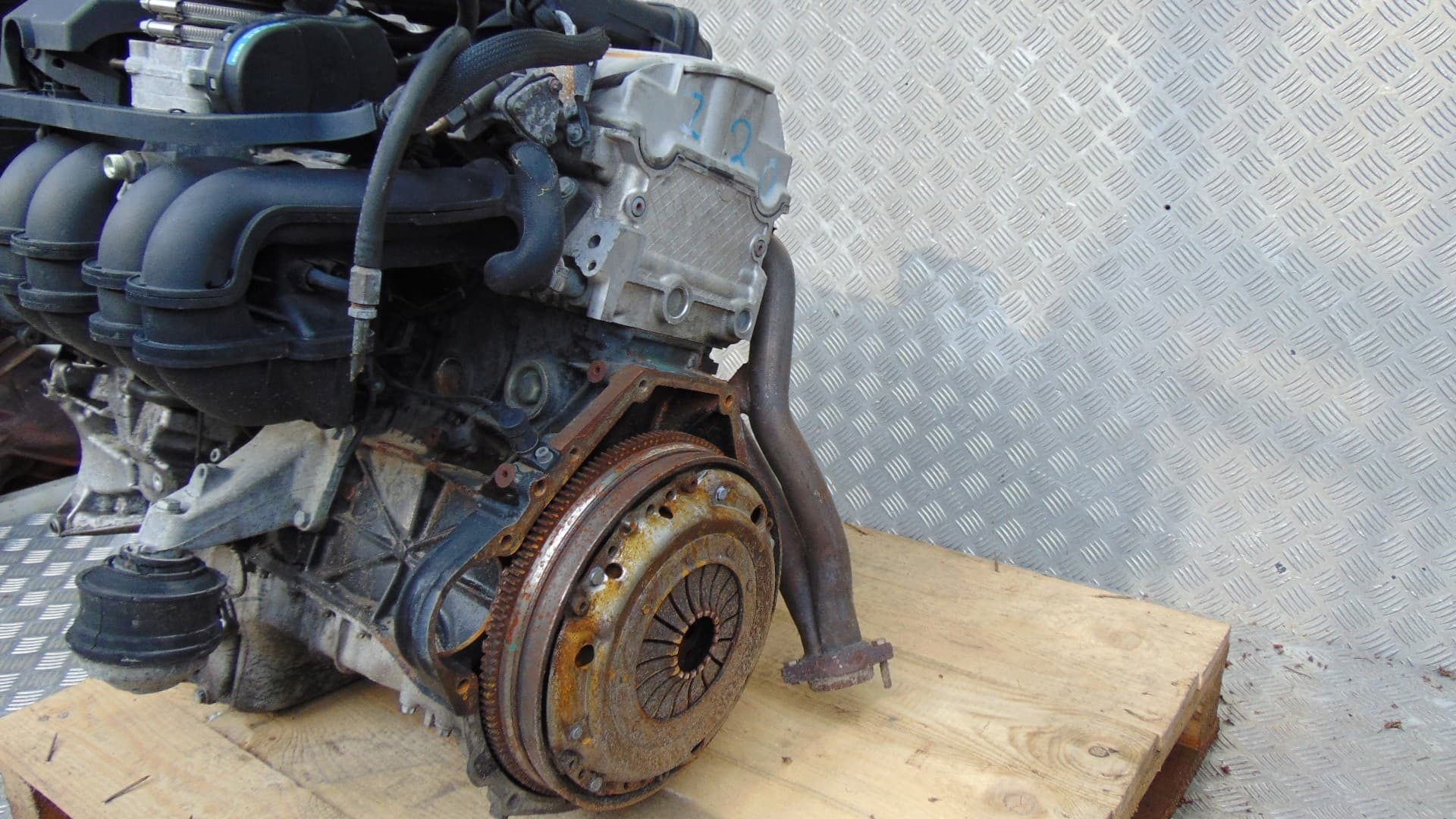 Motor Mercedes C-Class W203 2.0 R1110112901 usado 3