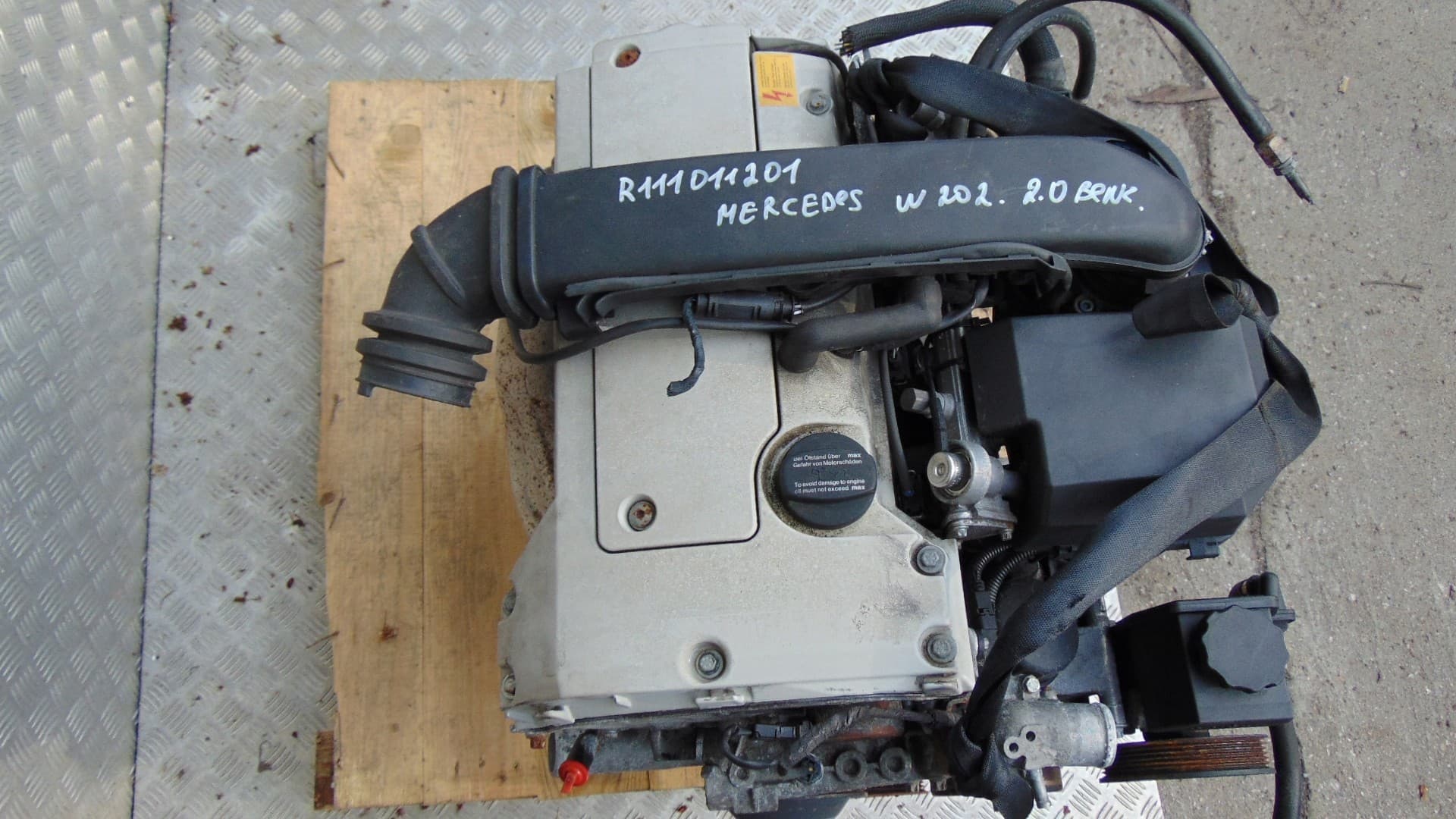 Motor Mercedes C-Class W203 2.0 R1110112901 usado 5