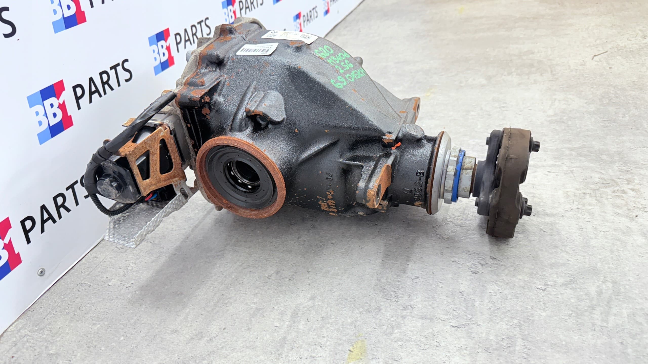 Puente diferencial trasero BMW G20 G21 G26 M340d 2.56 8480980 usado 5