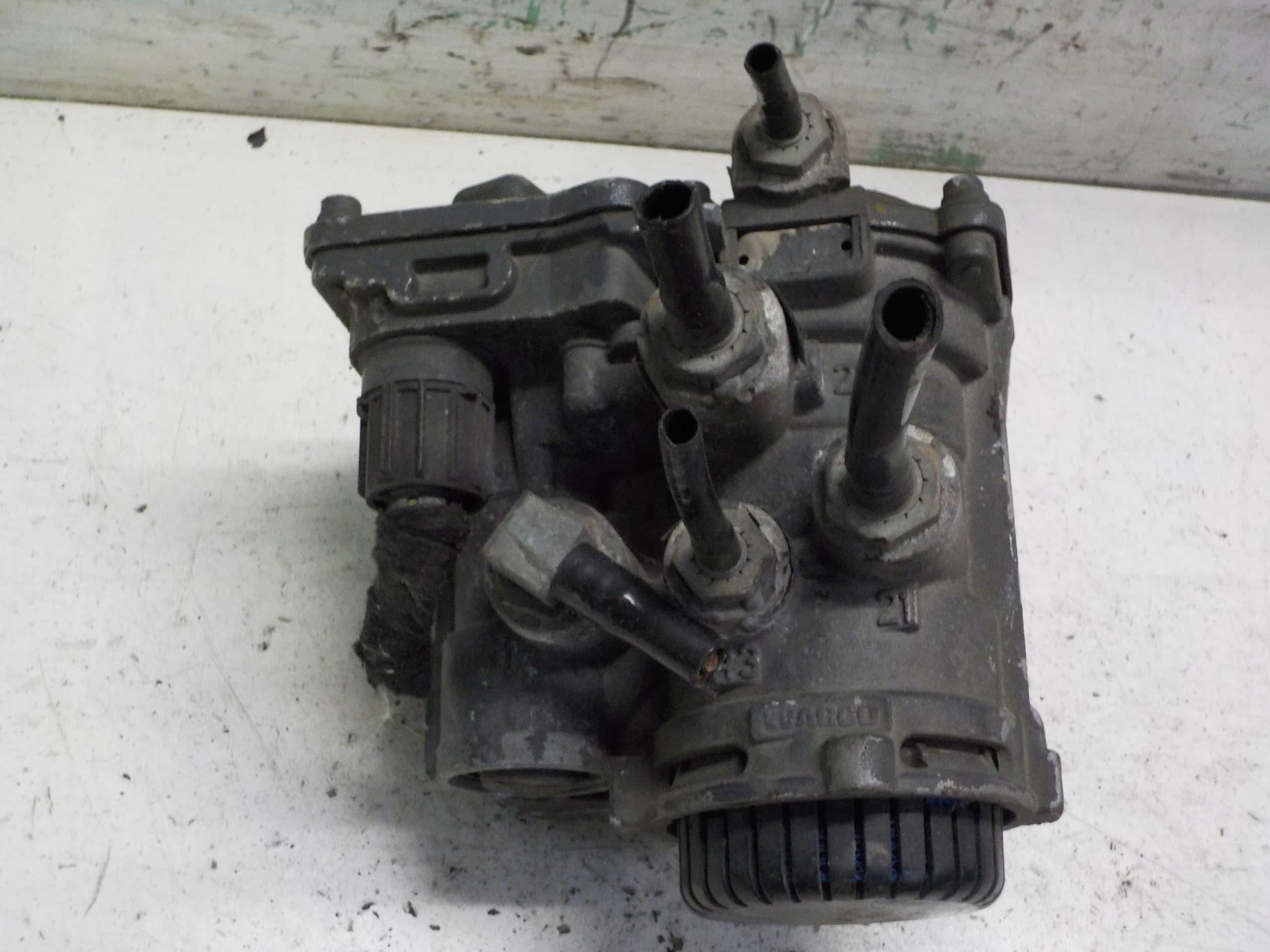 Válvula para Semirremolque Daf XF 105 usado 2