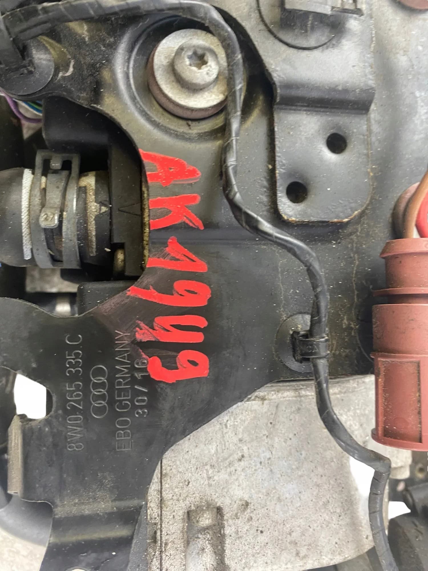 Webasto Audi A4 (8W2, B9) 8W0265081J 2017 usado 9