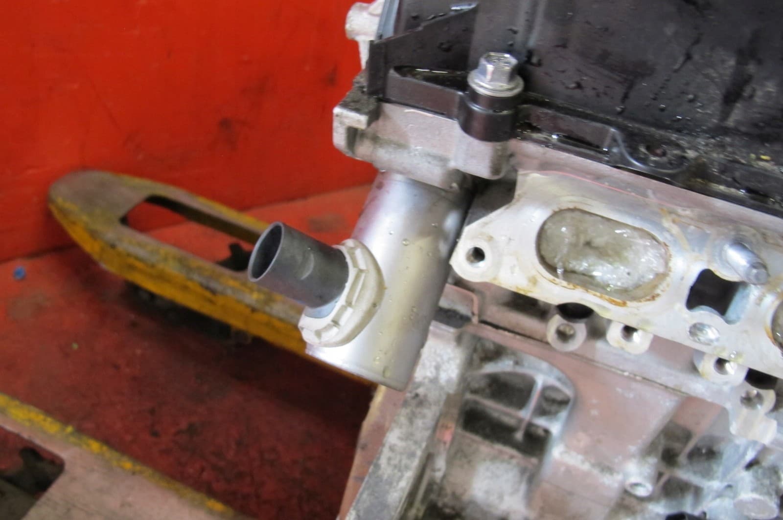 Motor Peugeot 5008 II 1.6 Thp Híbrido Código 5G06 10FKBJ usado 7