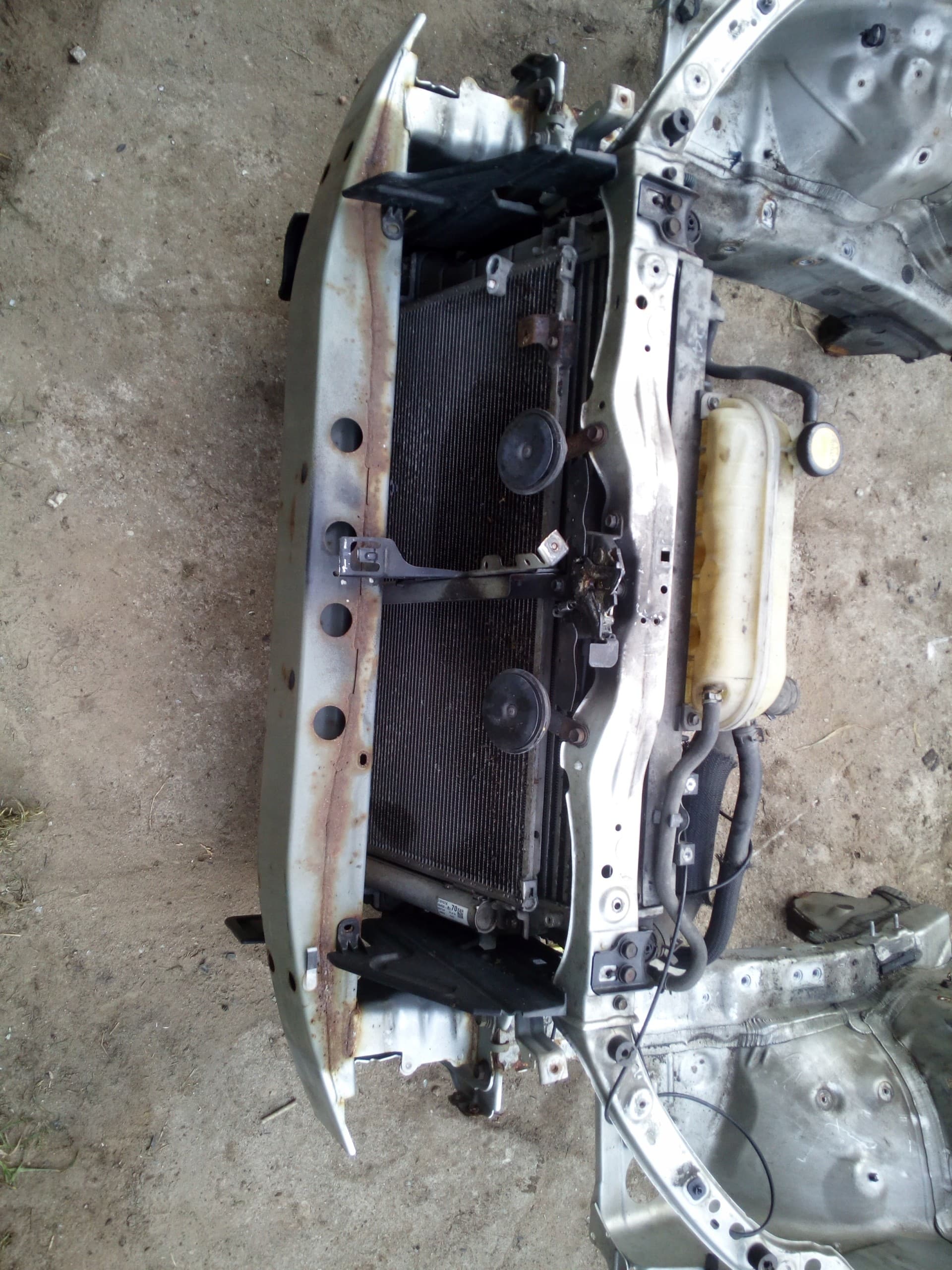 Radiadores Ancestor para Toyota Avensis T25 06-08 2.0 126 usado 3