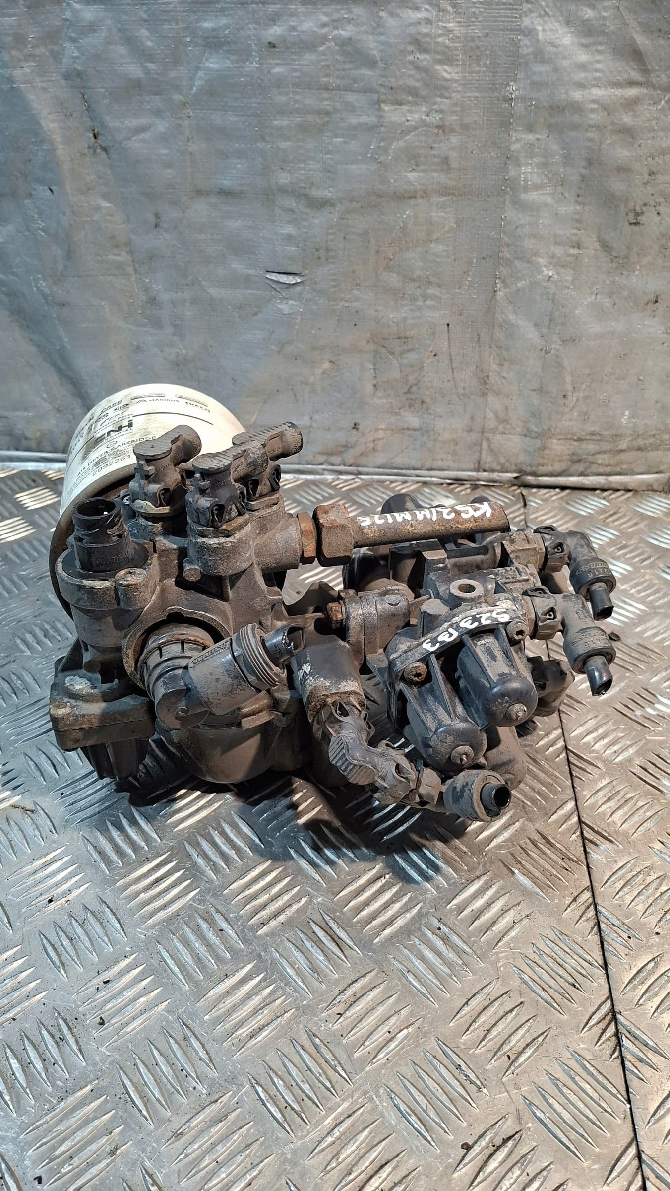 Secador de Aire Iveco Stralis usado 4