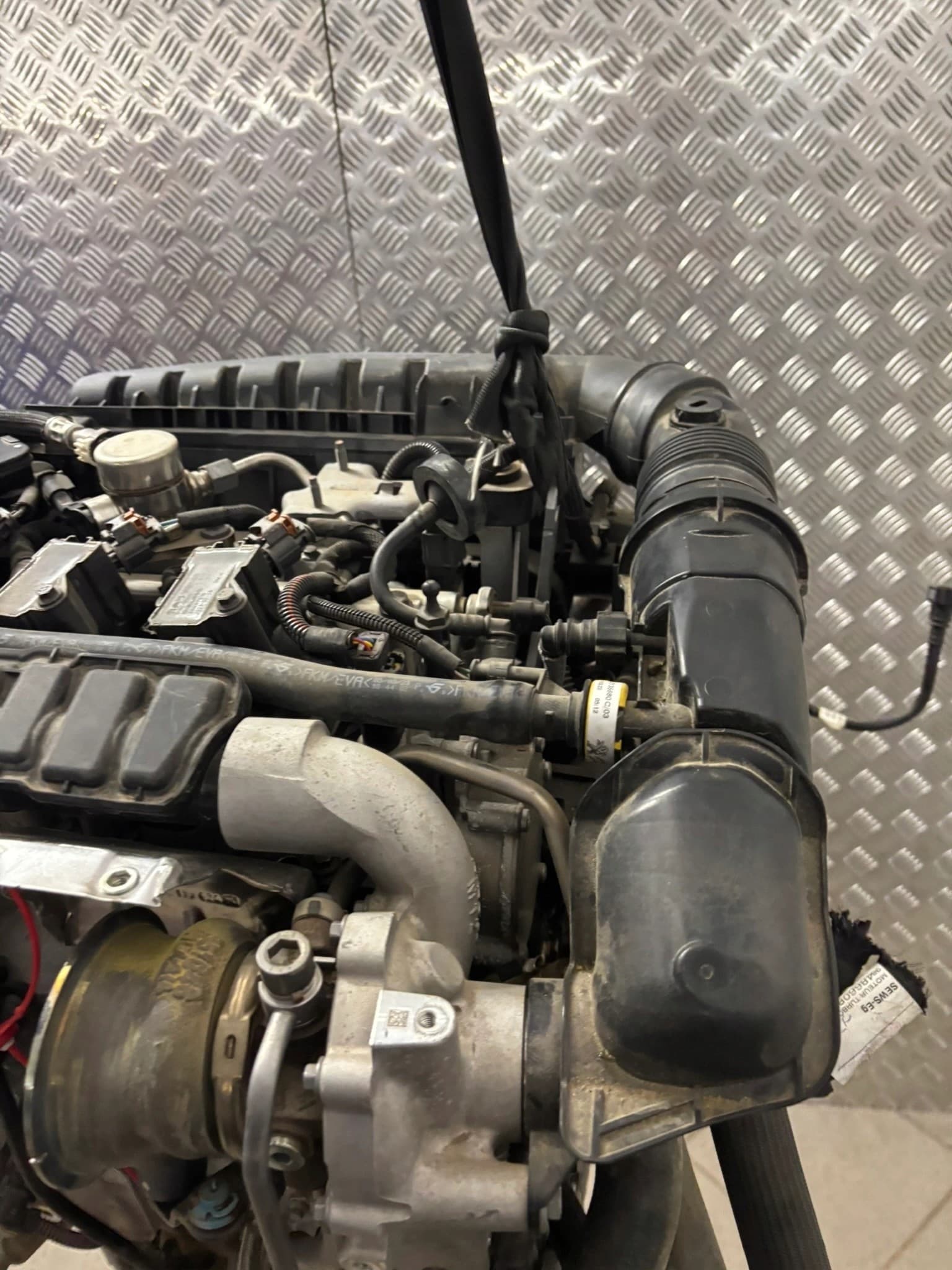 Motor Completo Citroën C5 Aircross 1.2THP HN05 32.000 km usado 3