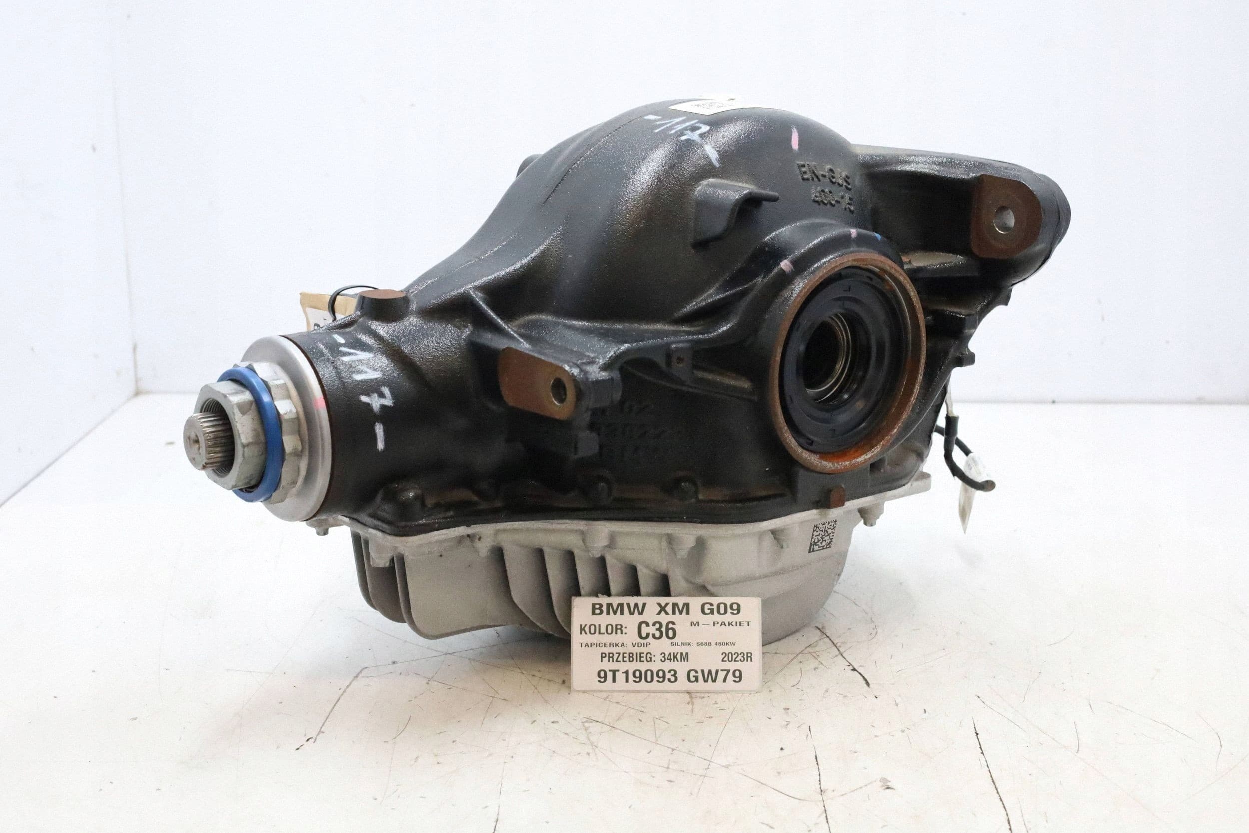 Puente diferencial trasero BMW XM G09 8849117 34KM usado