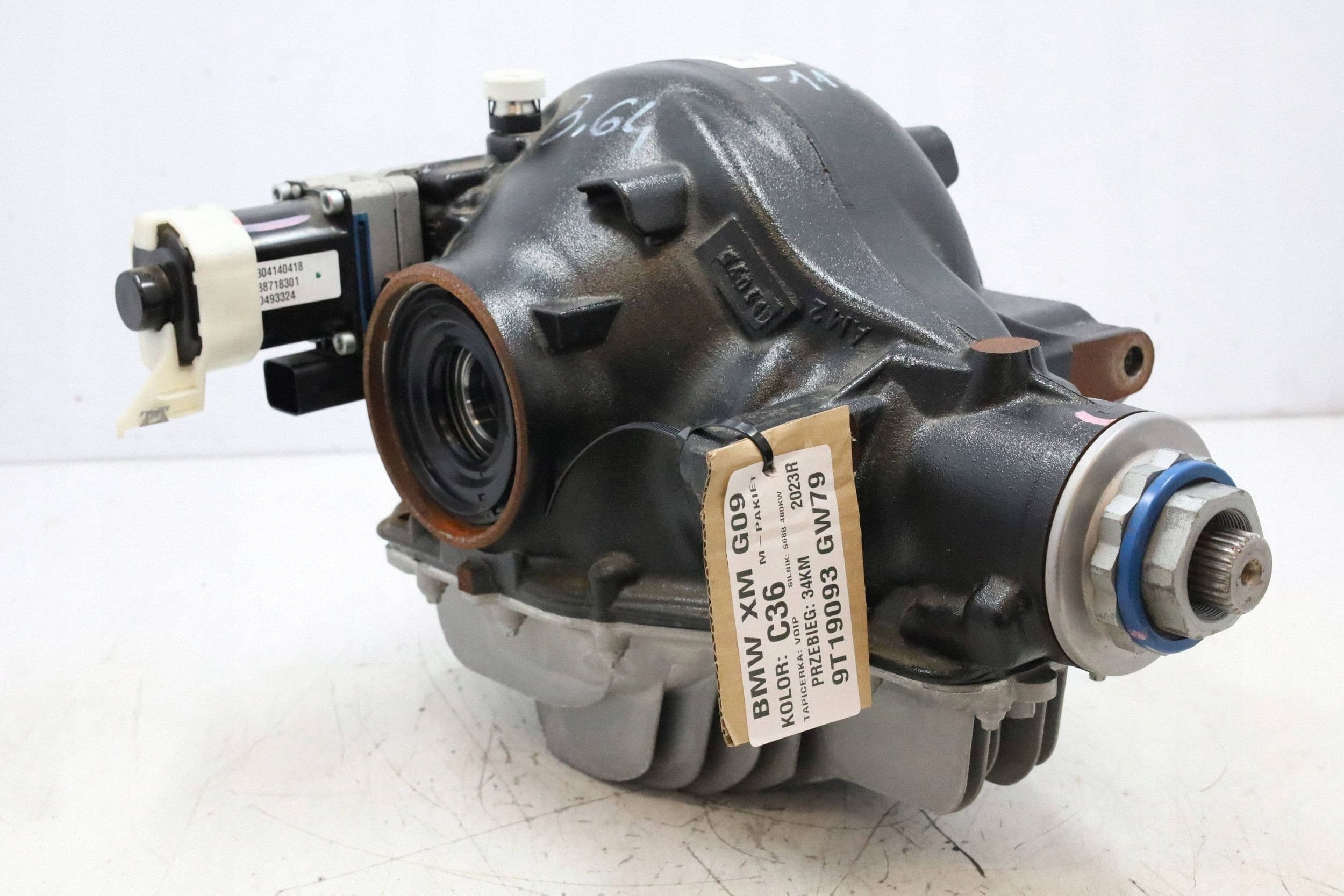Puente diferencial trasero BMW XM G09 8849117 34KM usado 2