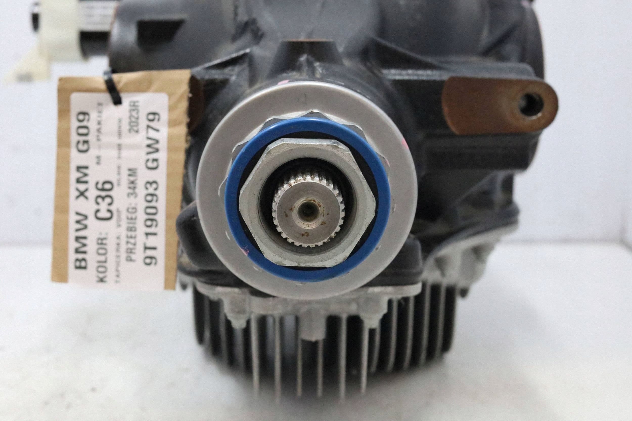 Puente diferencial trasero BMW XM G09 8849117 34KM usado 4