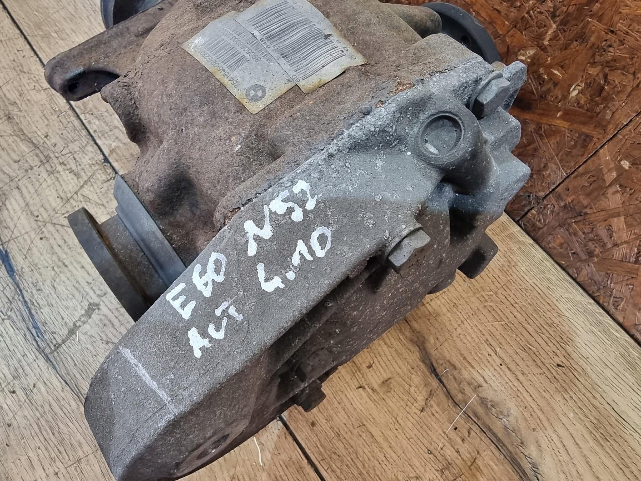 Puente trasero diferencial BMW 525XI N52 4.10 7541546 usado 3