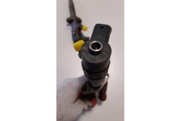 Inyector Bosch Diesel Common Rail con sellador nuevo 3
