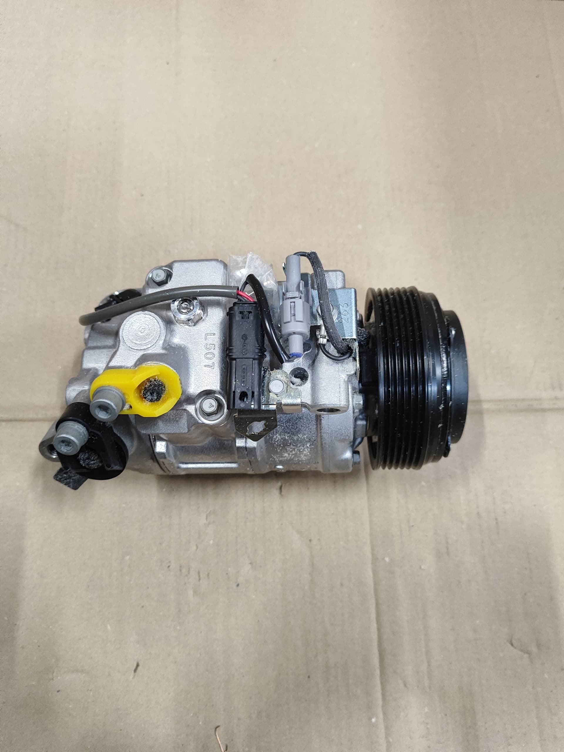 Compresor de aire acondicionado Denso DCP05050 usado