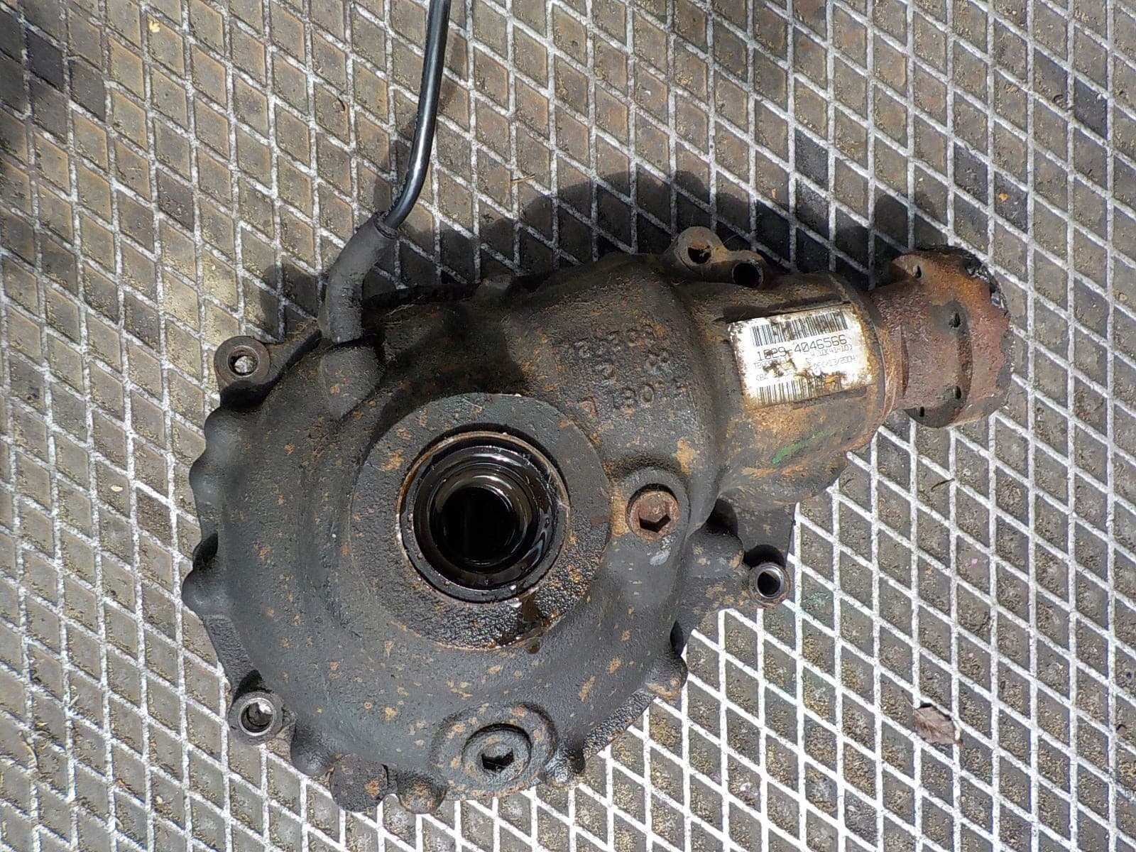 Puente Diferencial Land Rover L322 3.0 D 4.10 TBB000061 usado 6
