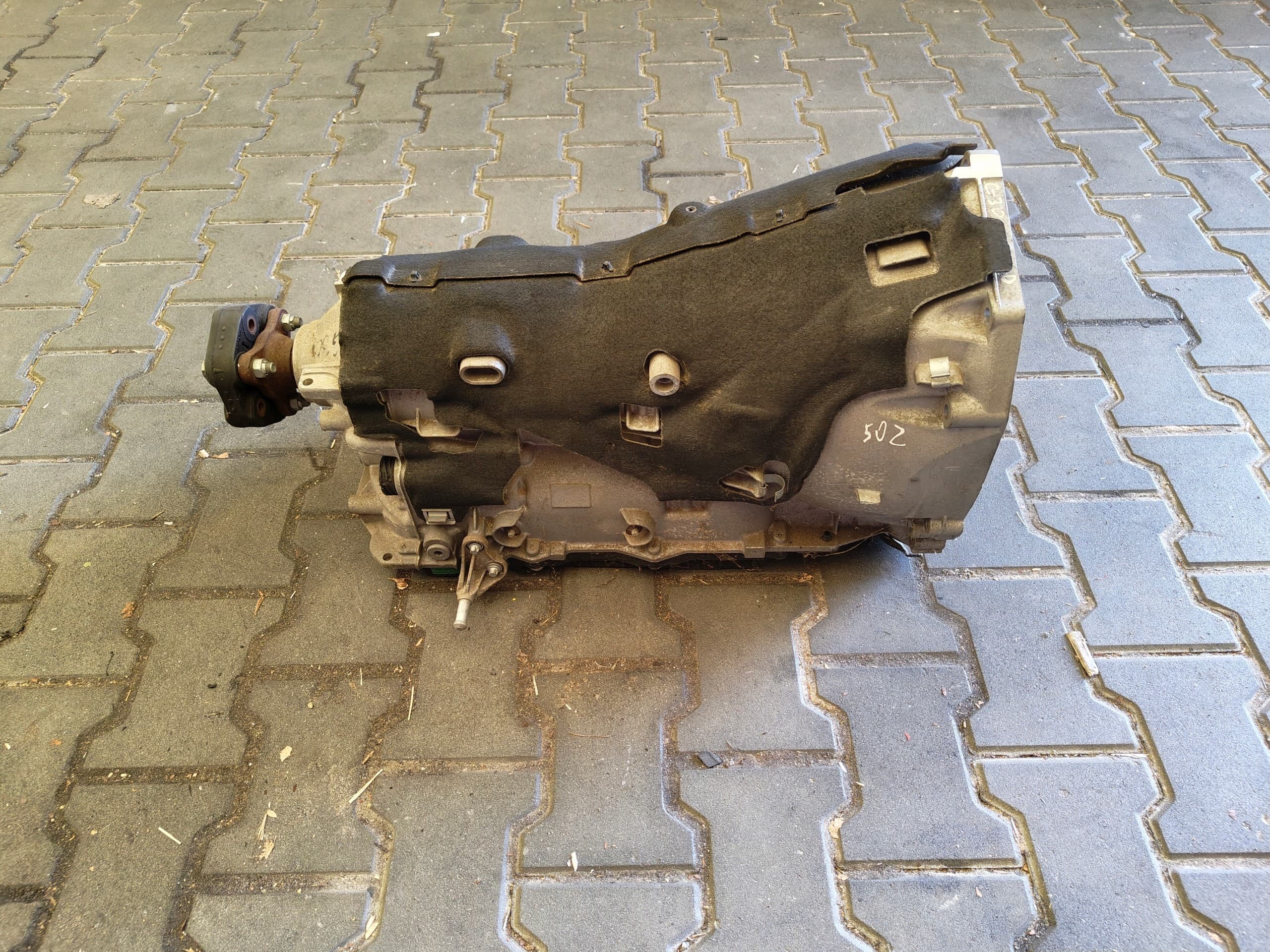Transmisión Automática BMW GA8HP50Z usado 3