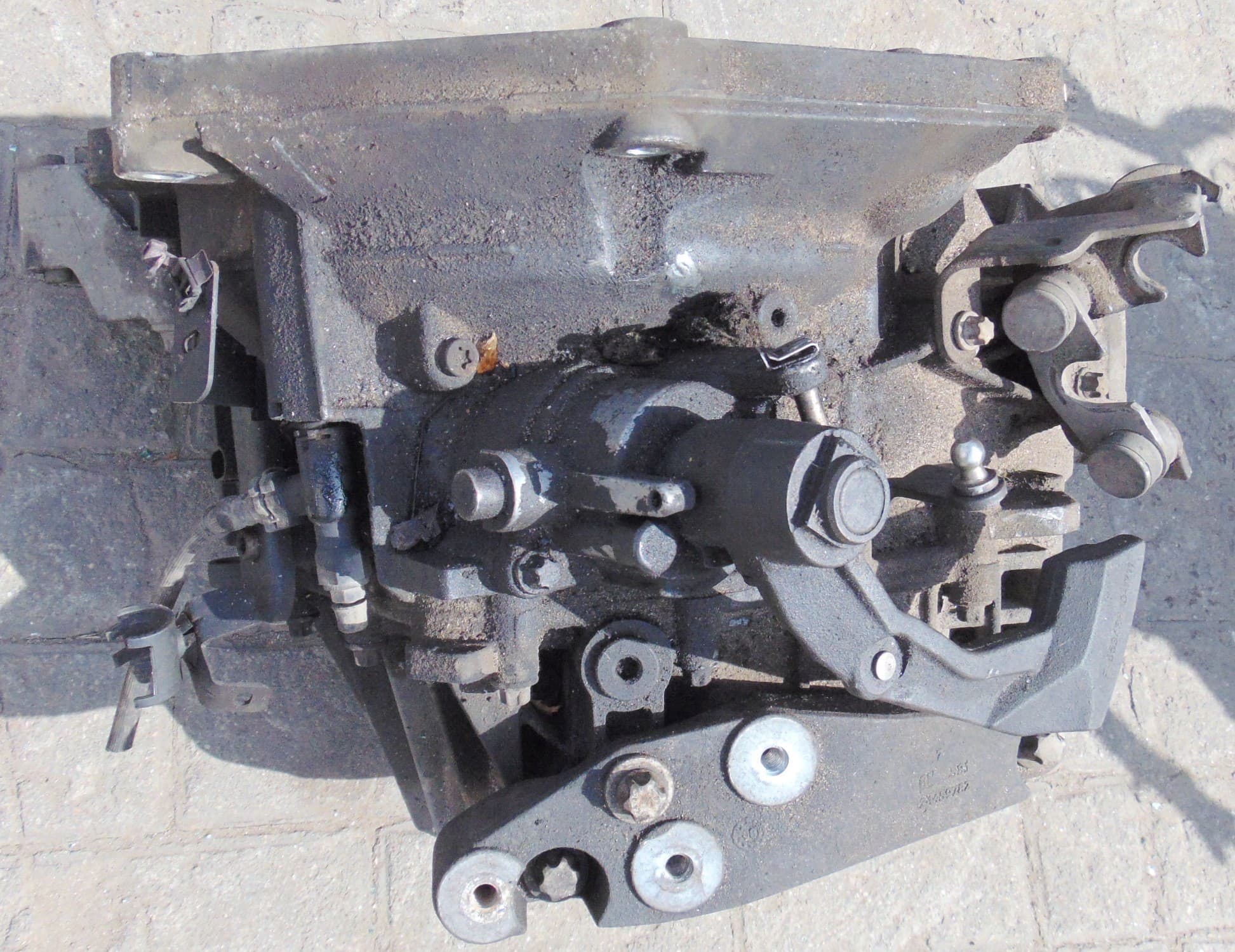 Caja de Cambios Manual Opel Zafira B 1.9CDTI Z19DT Europa usado 4