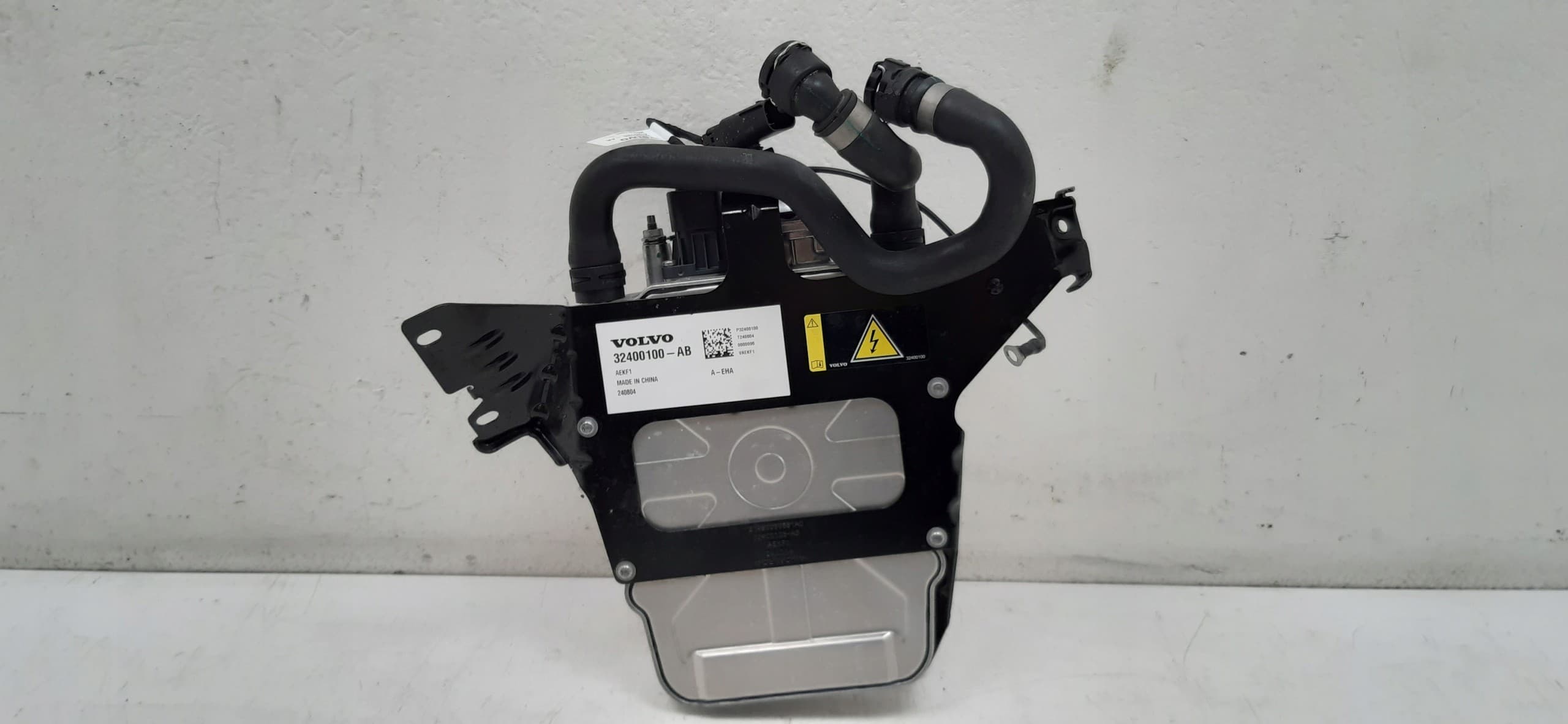 Calefactor Webasto para Volvo XC60 II 2.0 T8 usado 6