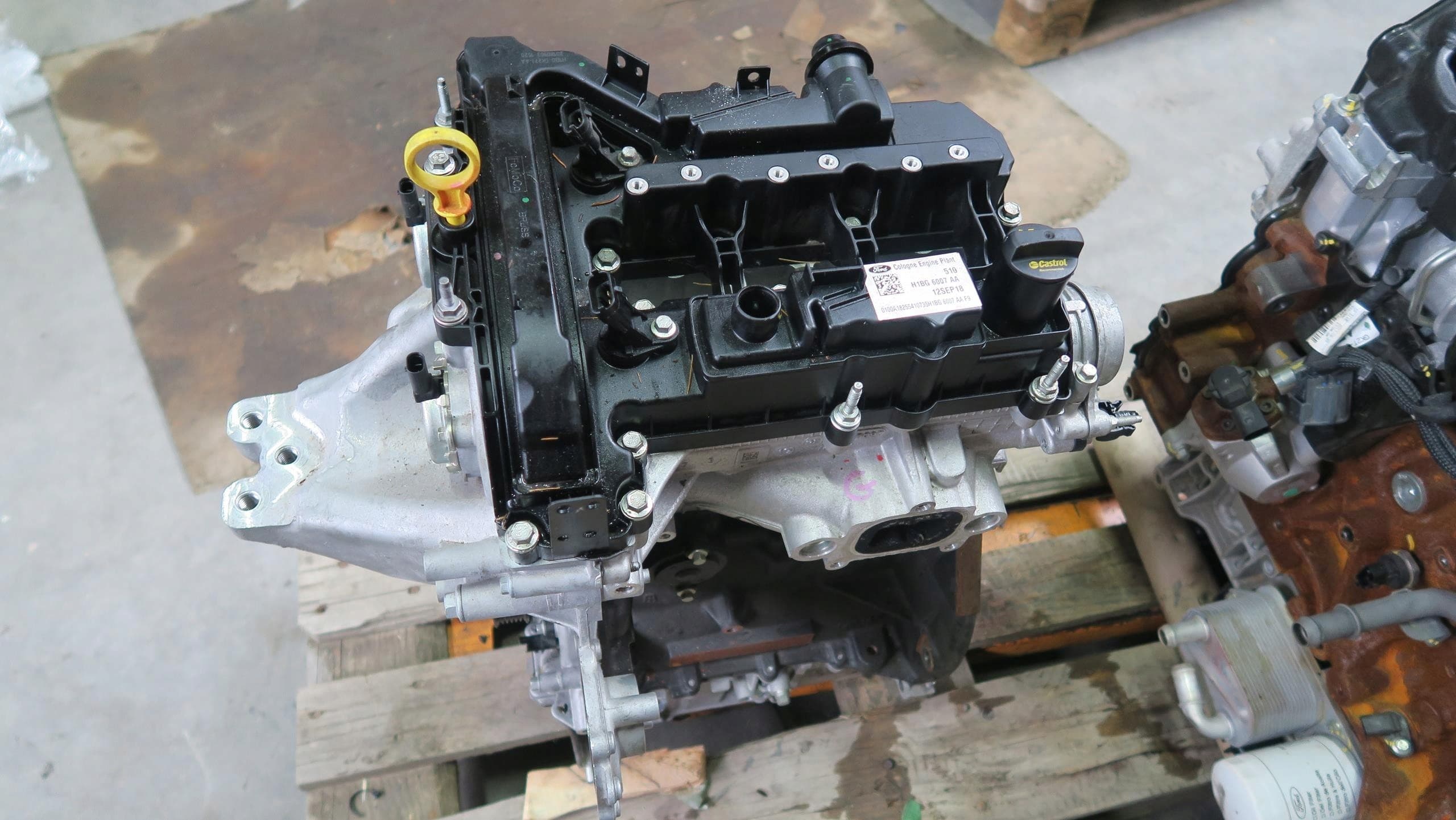 Motor de gasolina 1.1 original para Ford Fiesta MK8 usado 2