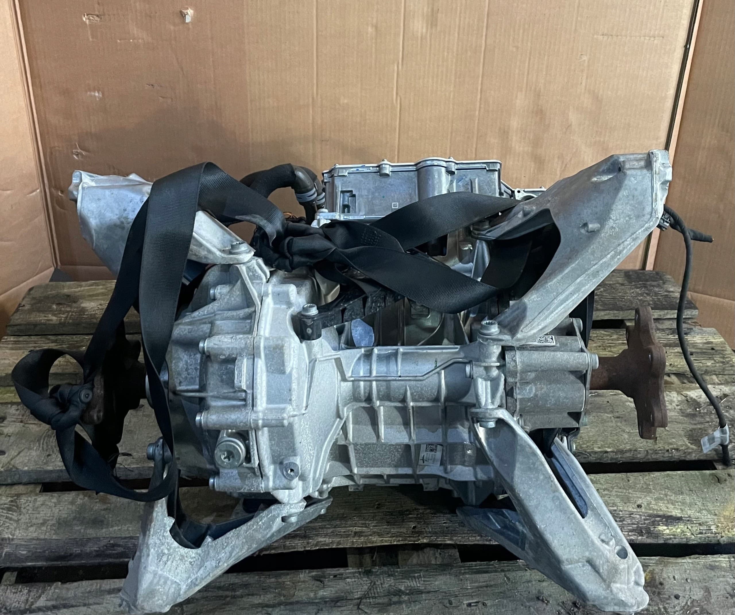 Motor Eléctrico Delantero Audi E-Tron 4KE 50 55 0EF907080 usado