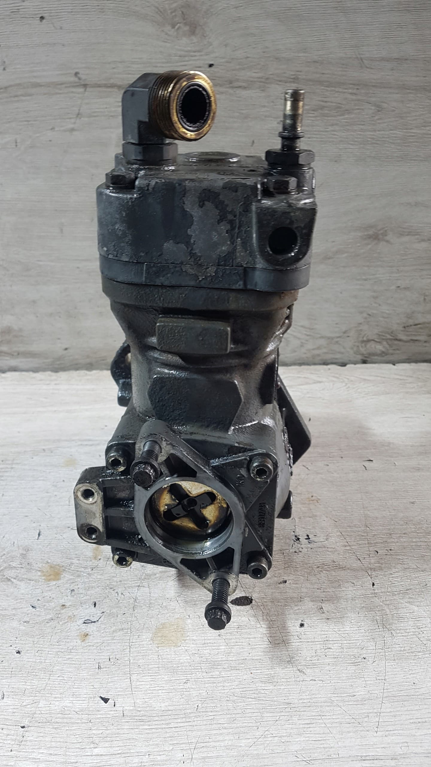 Compresor de aire Daf LF Euro 6 3971519, K0084572 usado 3