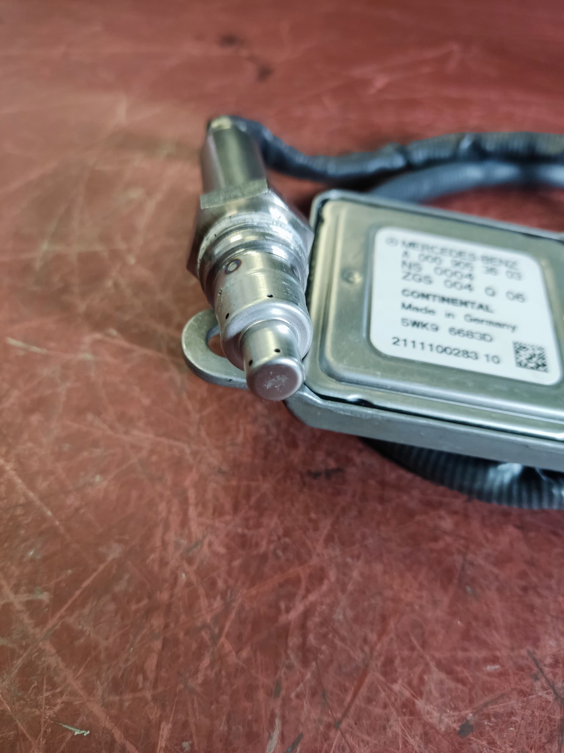 Sensor NOx Mercedes A0009053603 nuevo 5
