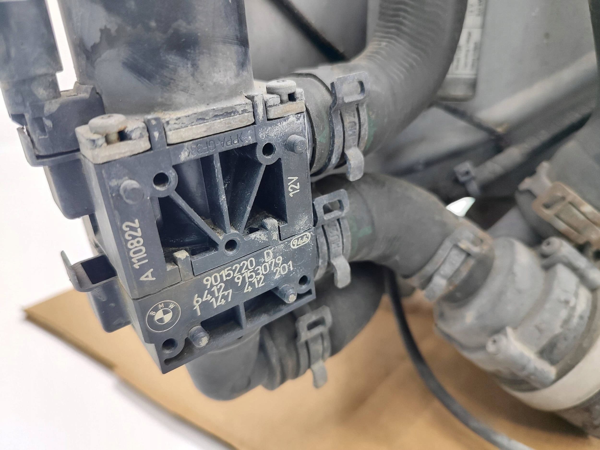 Calefactor de estacionamiento Webasto BMW F10 F11 9250302 usado 7