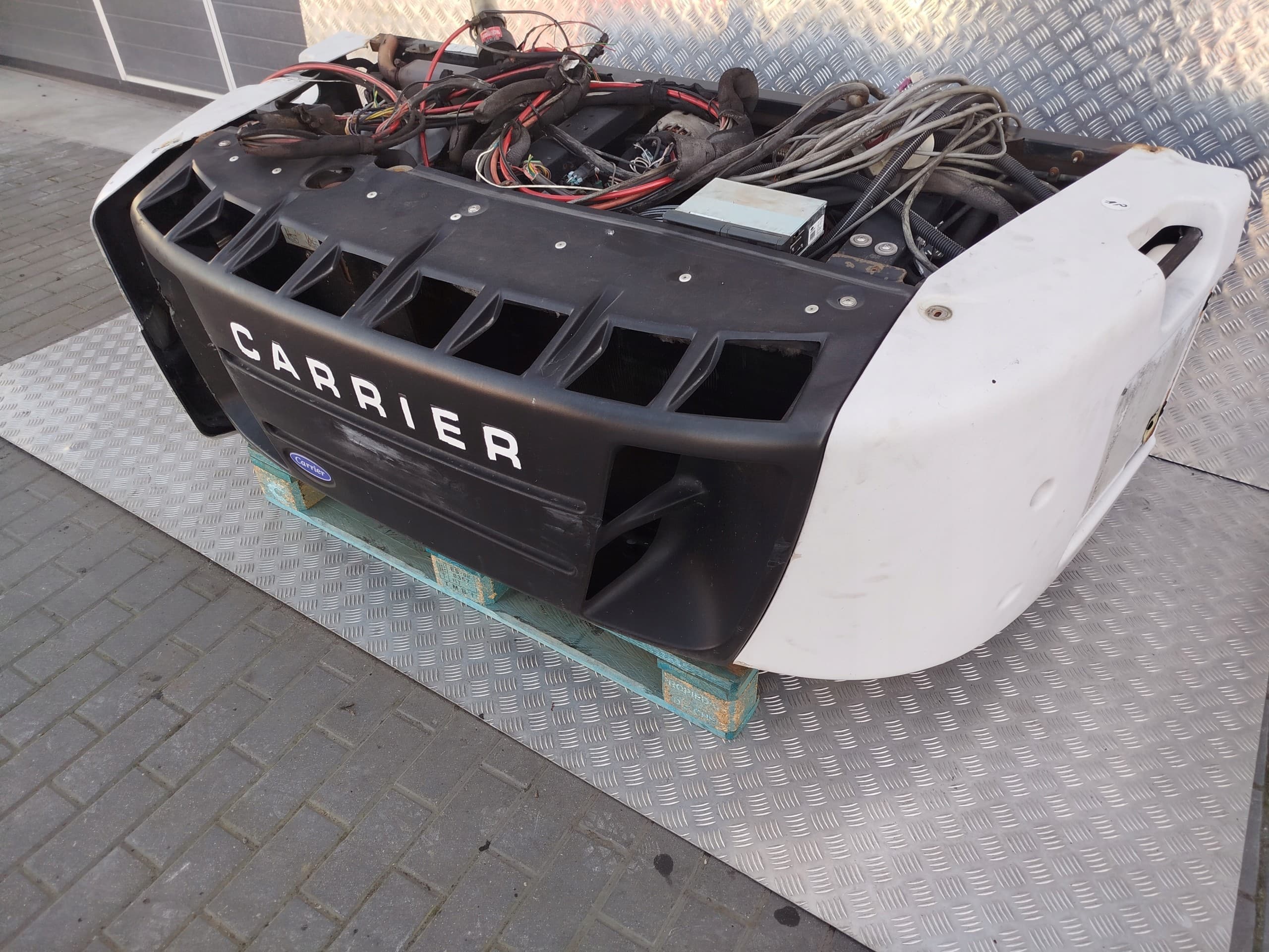 Unidad de Refrigeración Carrier usado 3