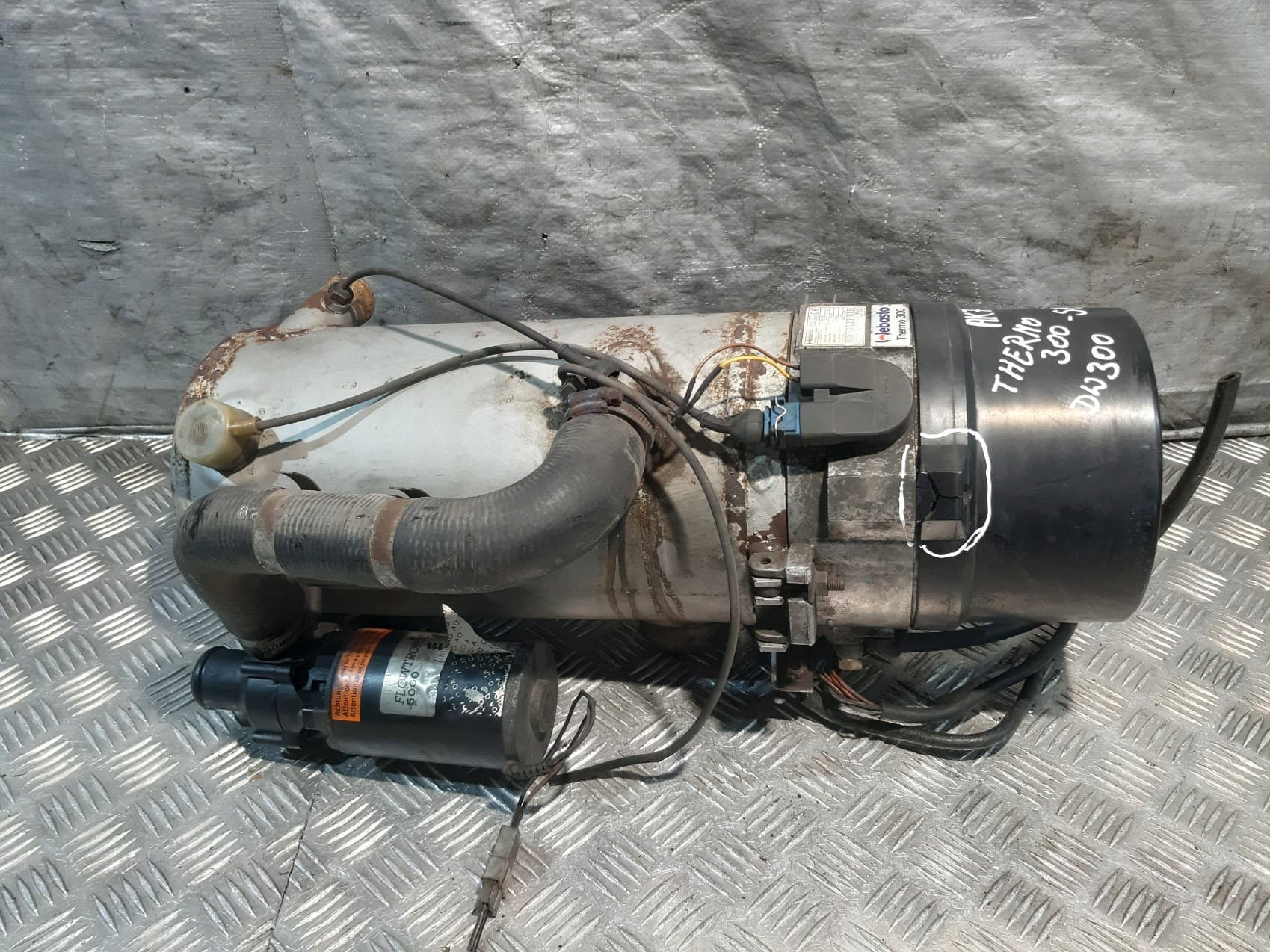 Calefactor estacionario Webasto DW 300 30KW 24V/110W 2bar usado