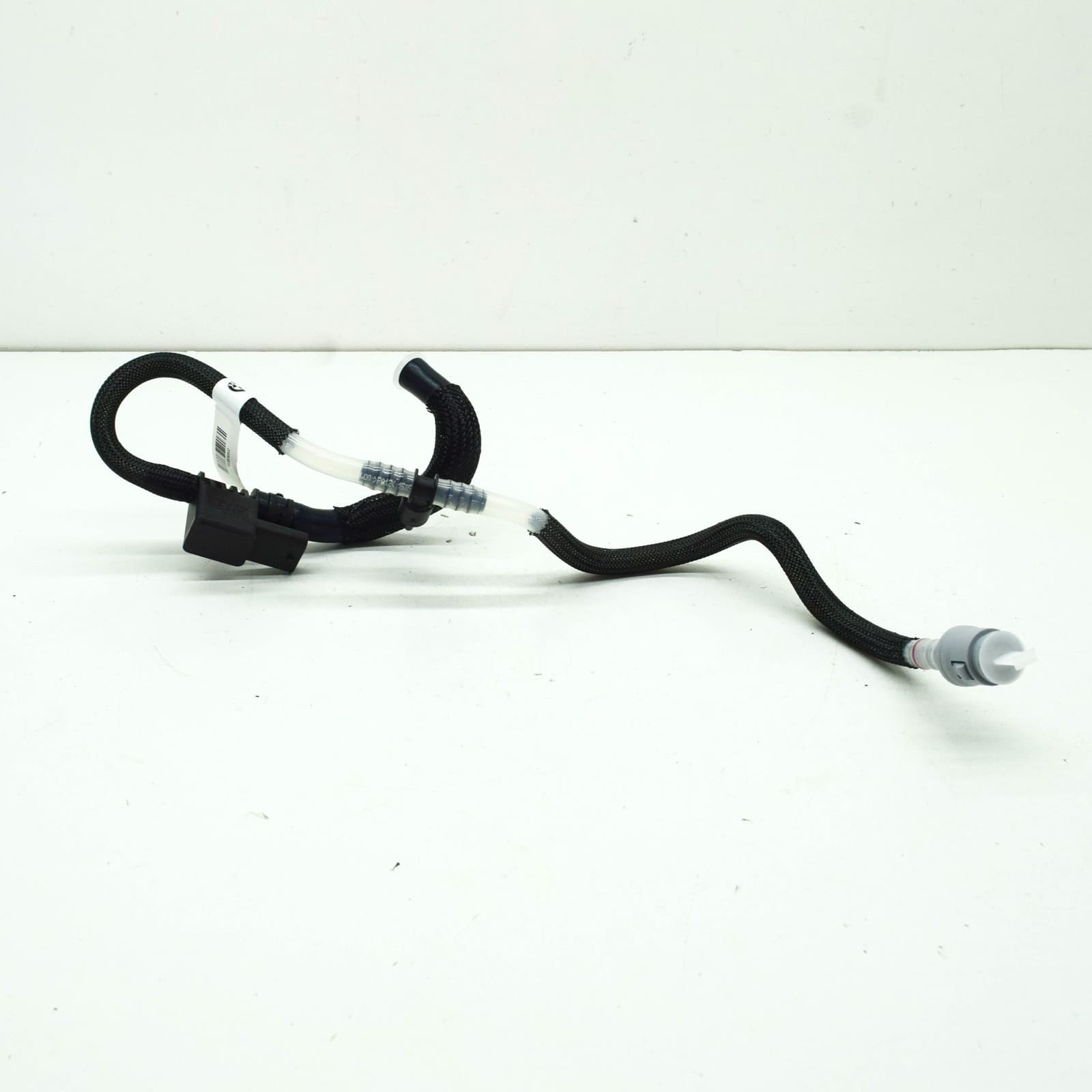 Tubería de combustible BMW X5 E70 13537808099 nuevo 3