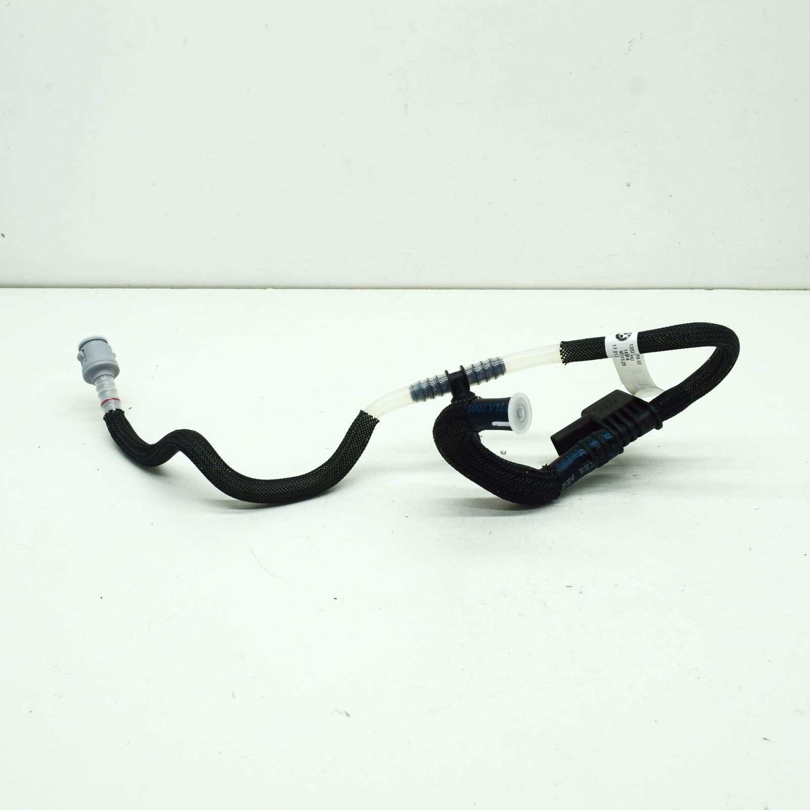 Tubería de combustible BMW X5 E70 13537808099 nuevo 5