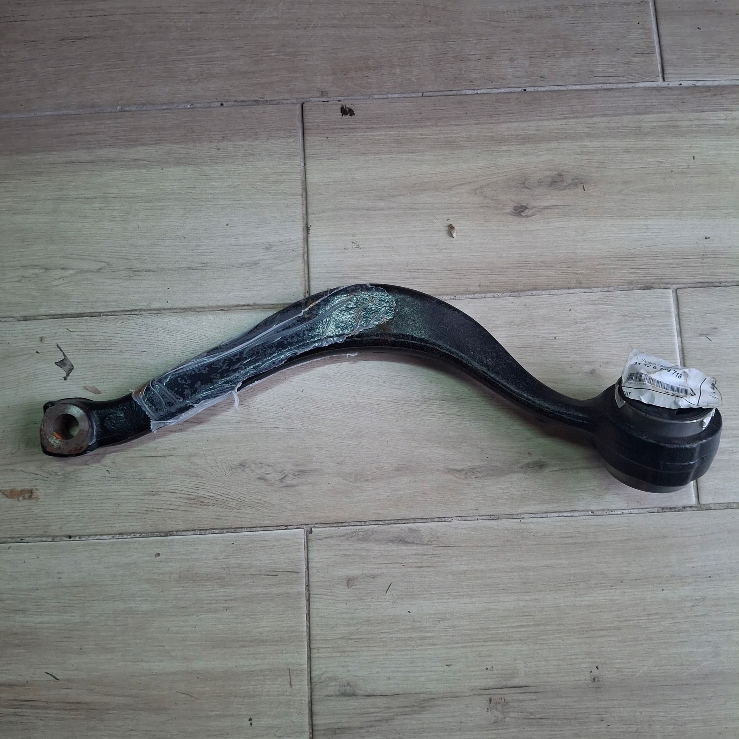 Brazo de Control Delantero BMW X5 E53 31126769718 Original nuevo