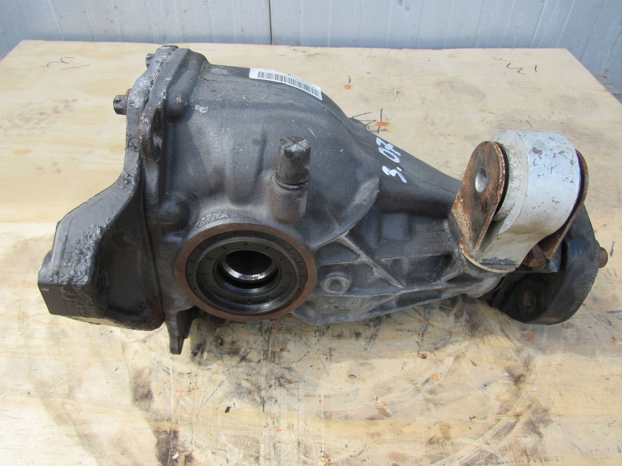 Diferencial trasero puente Mercedes C W204 3.07 2043510308 usado 2