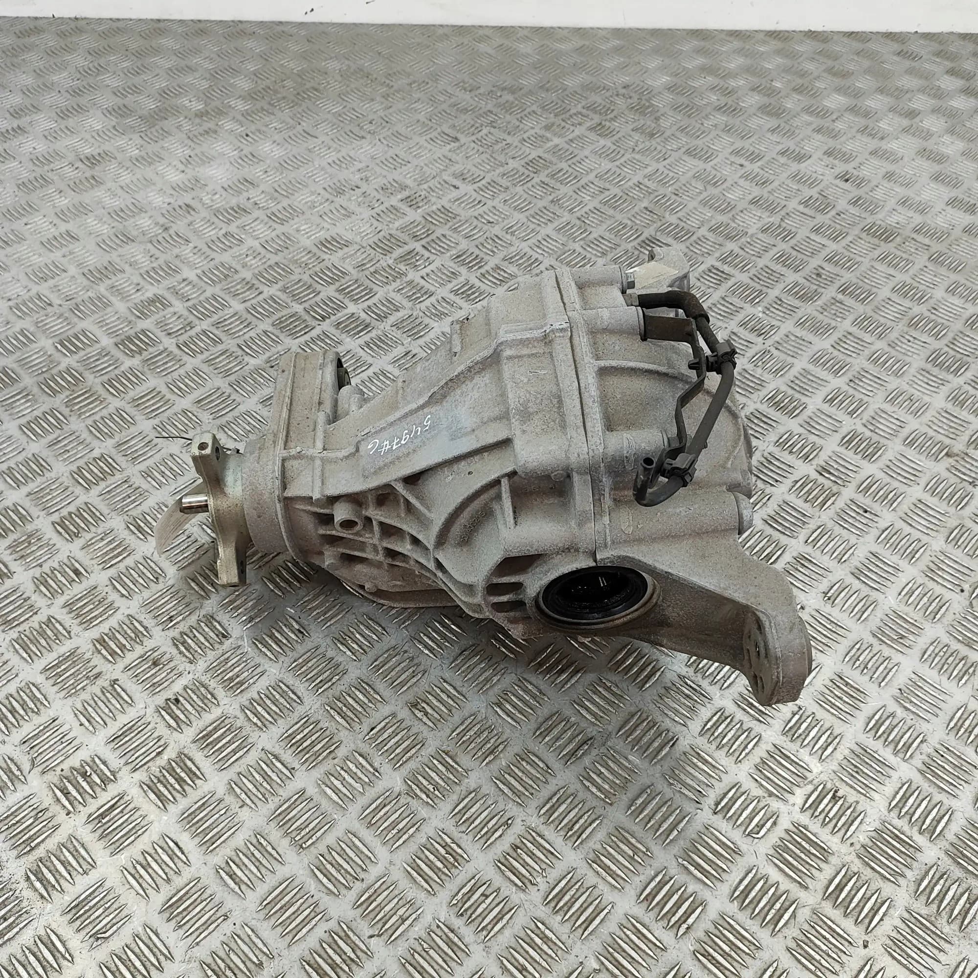 Reductor Trasero Alfa Romeo Stelvio (949) 2.0L 206 kW 2024 usado 3